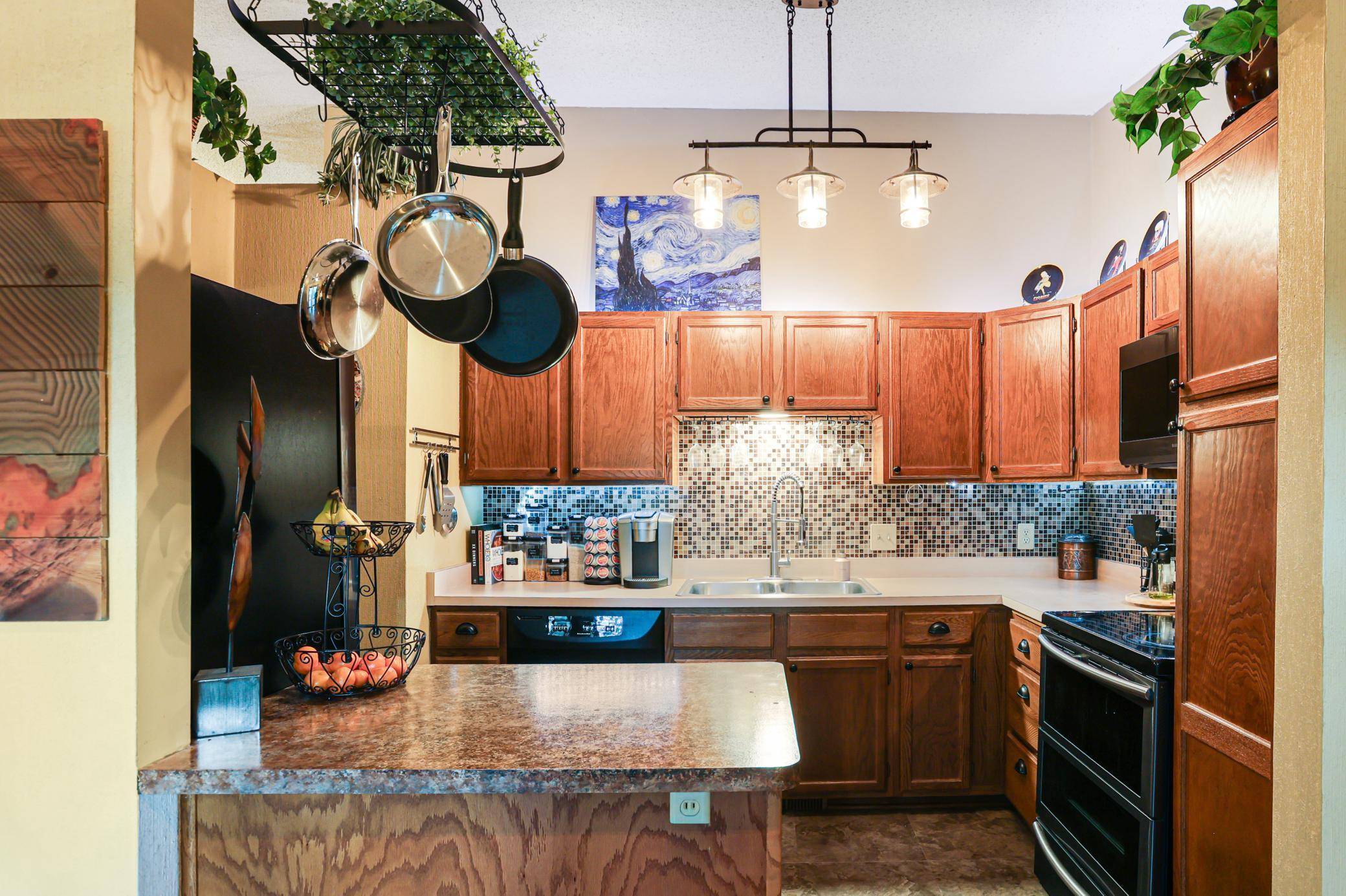13036 Judicial RD, Burnsville, MN 55337