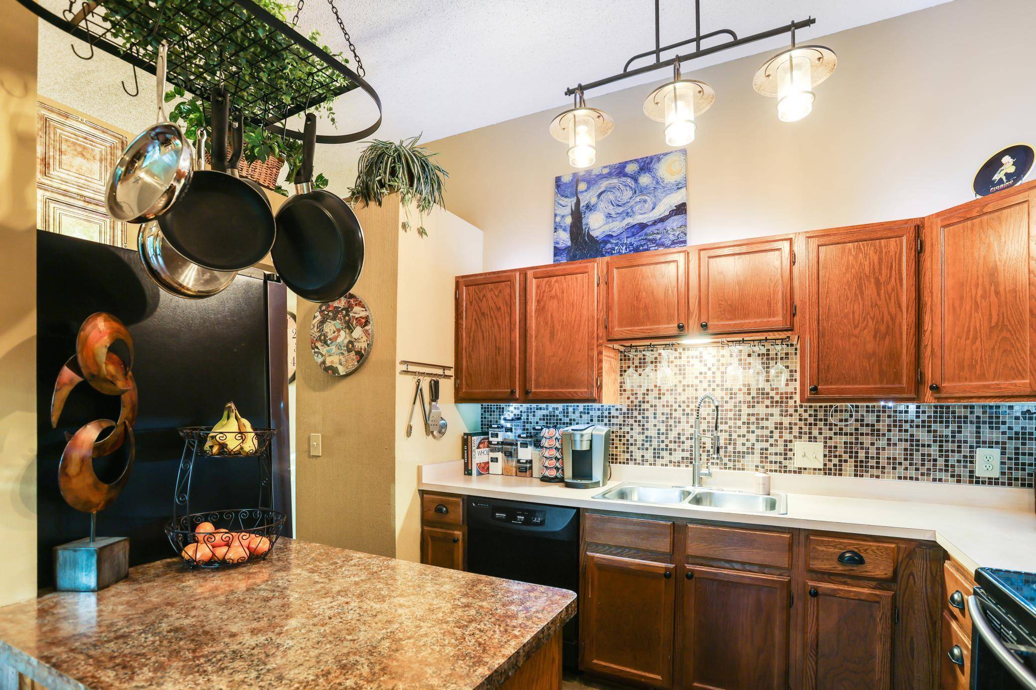 13036 Judicial RD, Burnsville, MN 55337