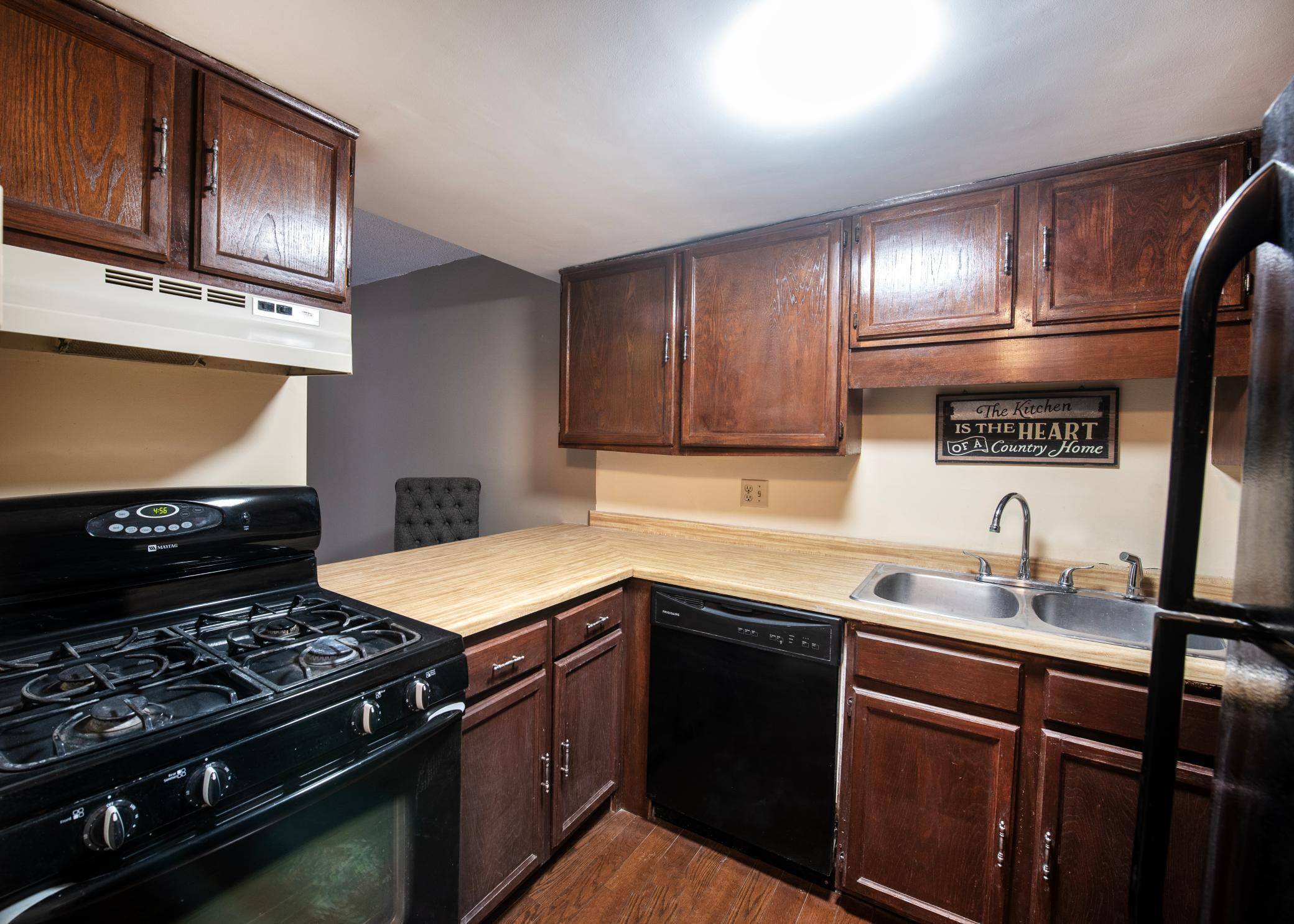 7112 72nd LN N #257, Brooklyn Park, MN 55428