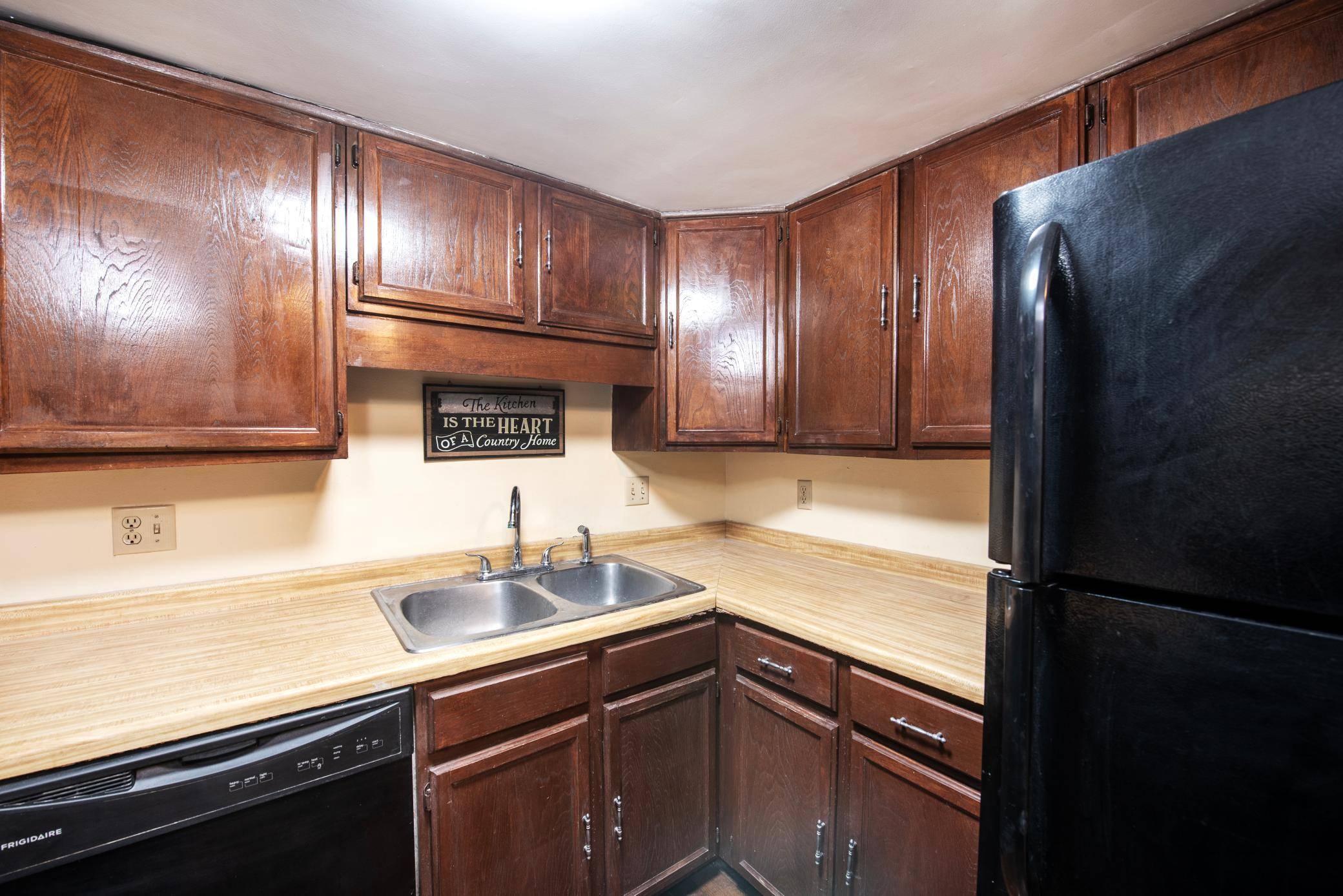 7112 72nd LN N #257, Brooklyn Park, MN 55428