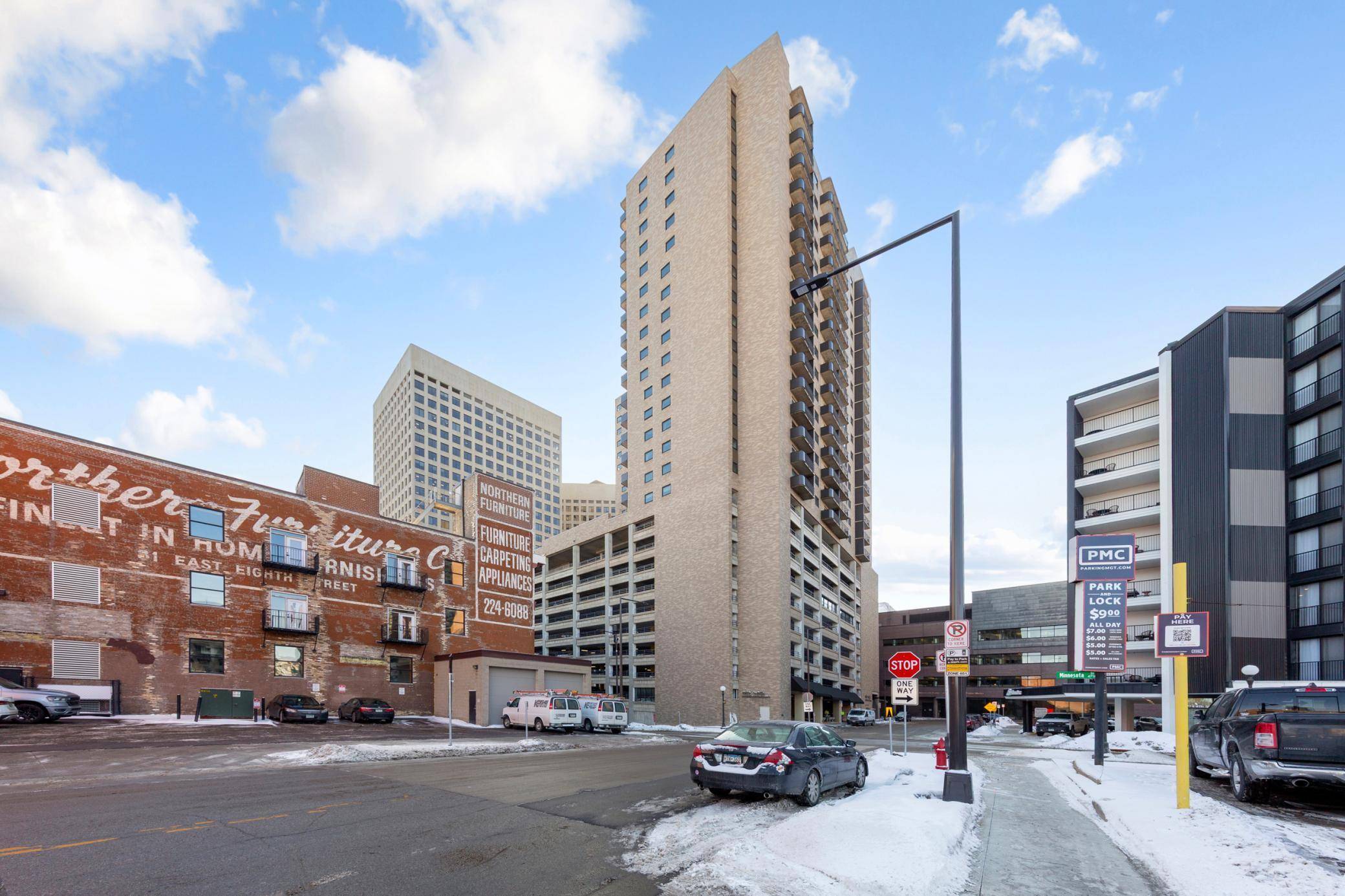 66 9th ST E #2516, Saint Paul, MN 55101