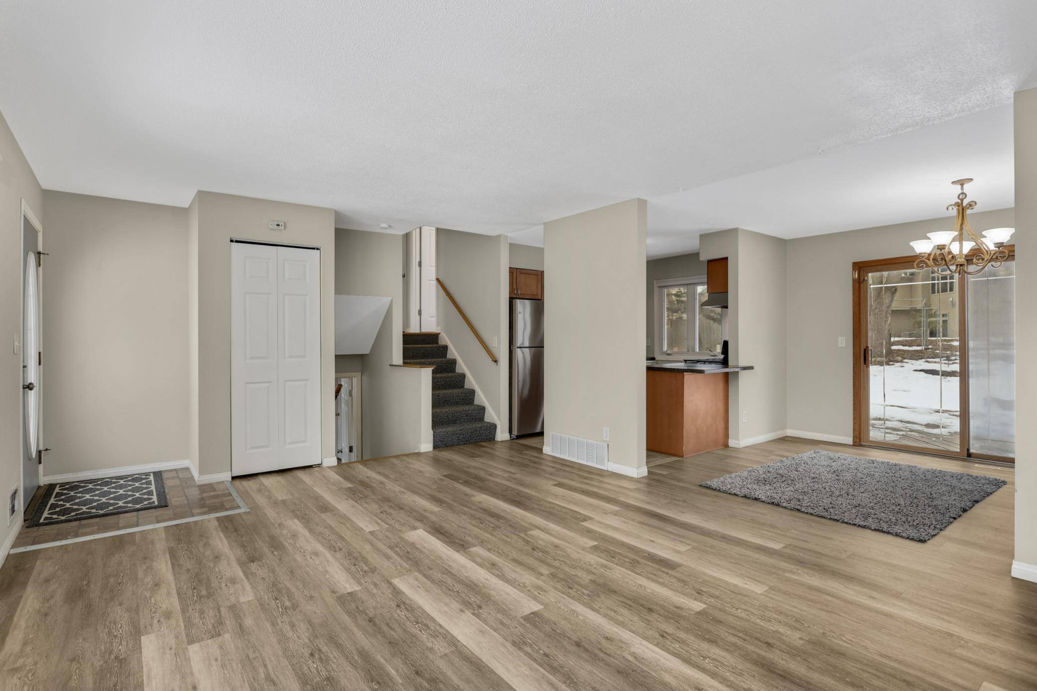 3958 Riverton AVE, Eagan, MN 55122