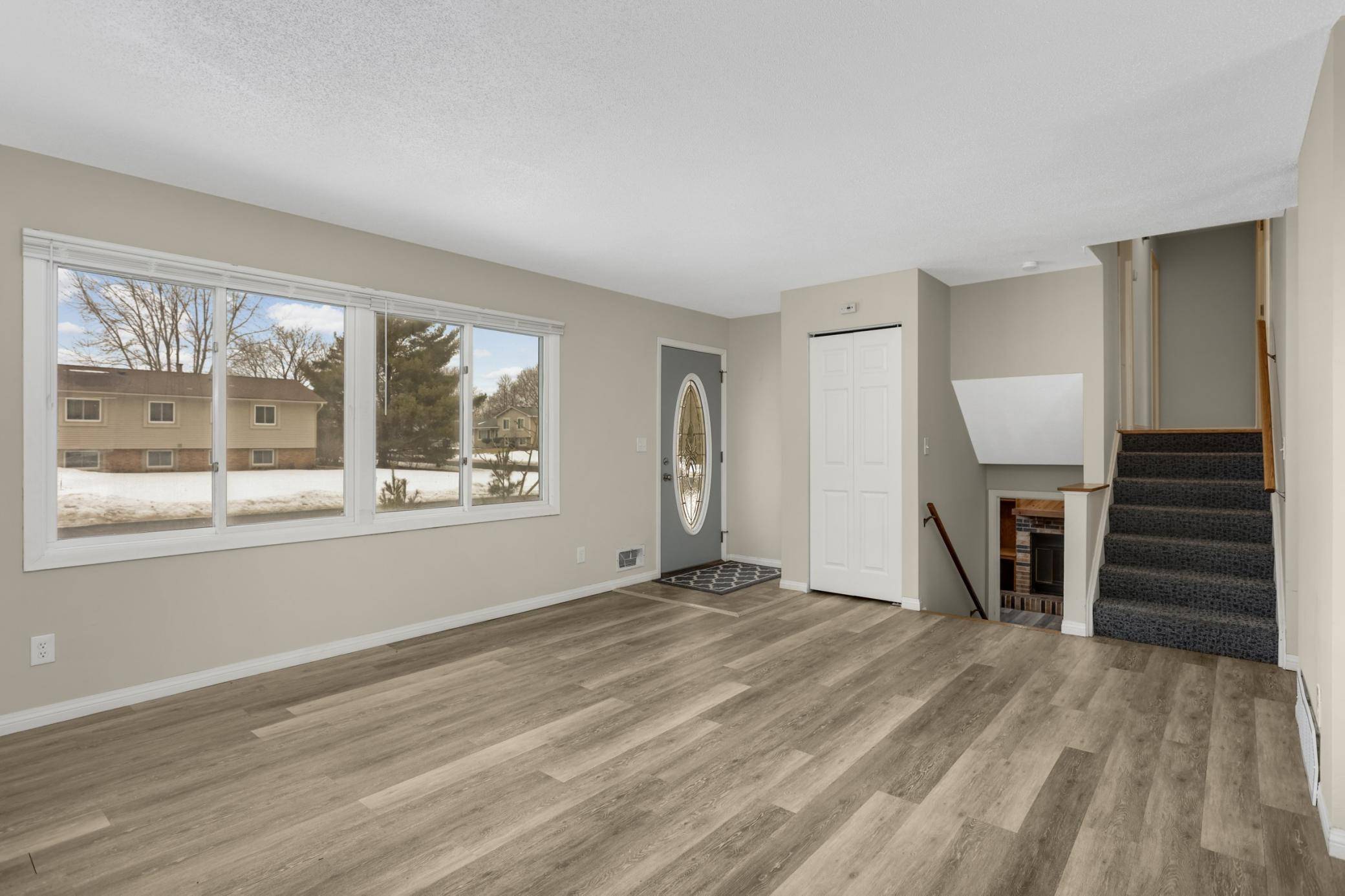 3958 Riverton AVE, Eagan, MN 55122