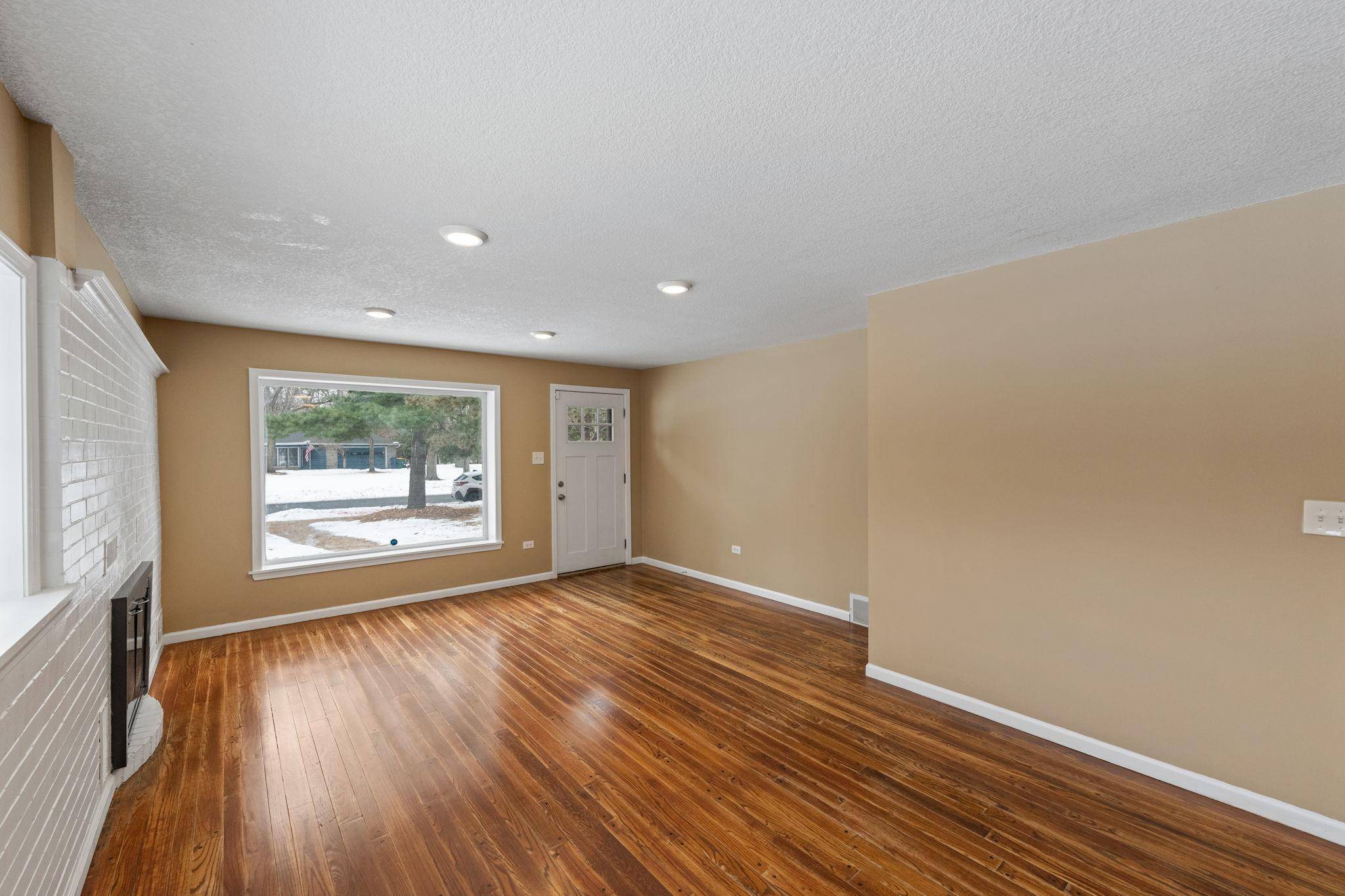 4937 Beard AVE N, Brooklyn Center, MN 55429
