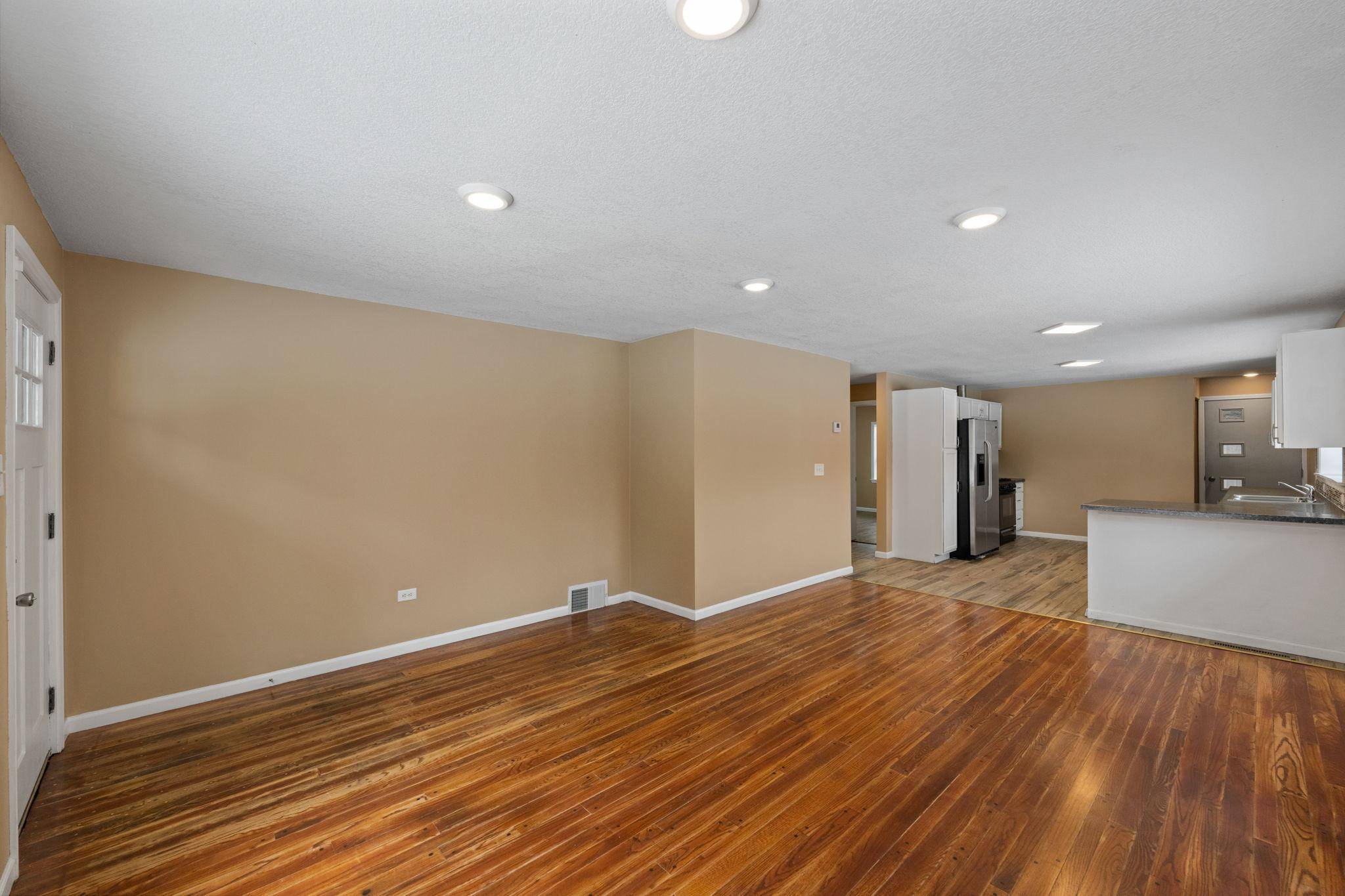 4937 Beard AVE N, Brooklyn Center, MN 55429