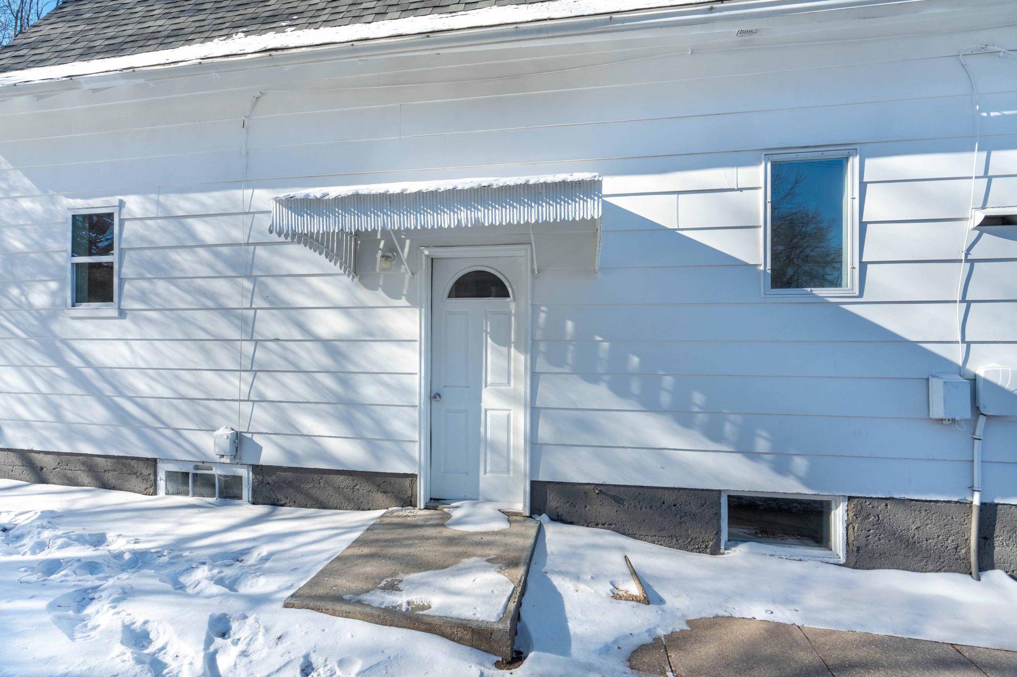 231 E Snelling AVE, Appleton, MN 56208