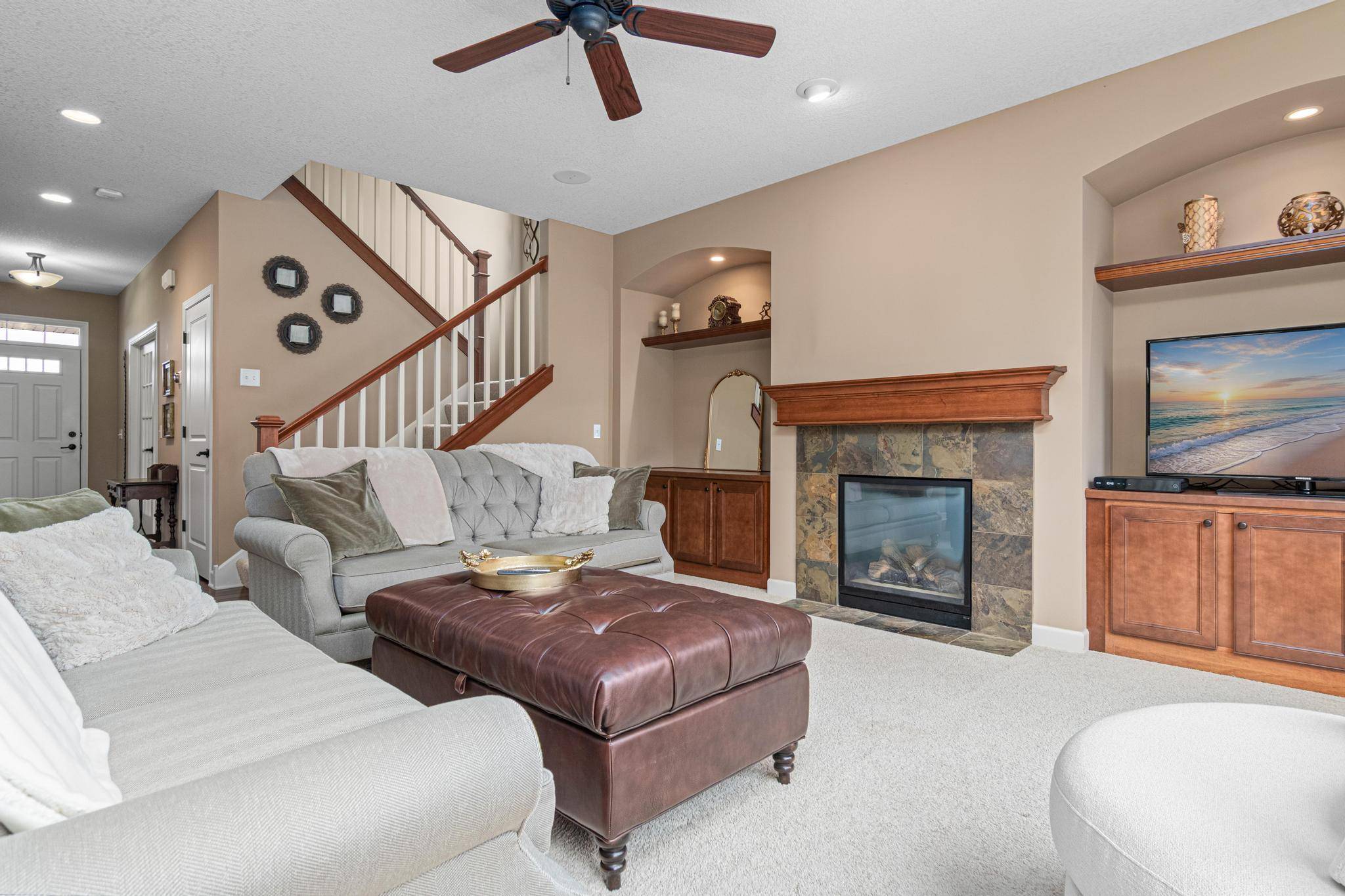 10723 Maple BLVD, Woodbury, MN 55129