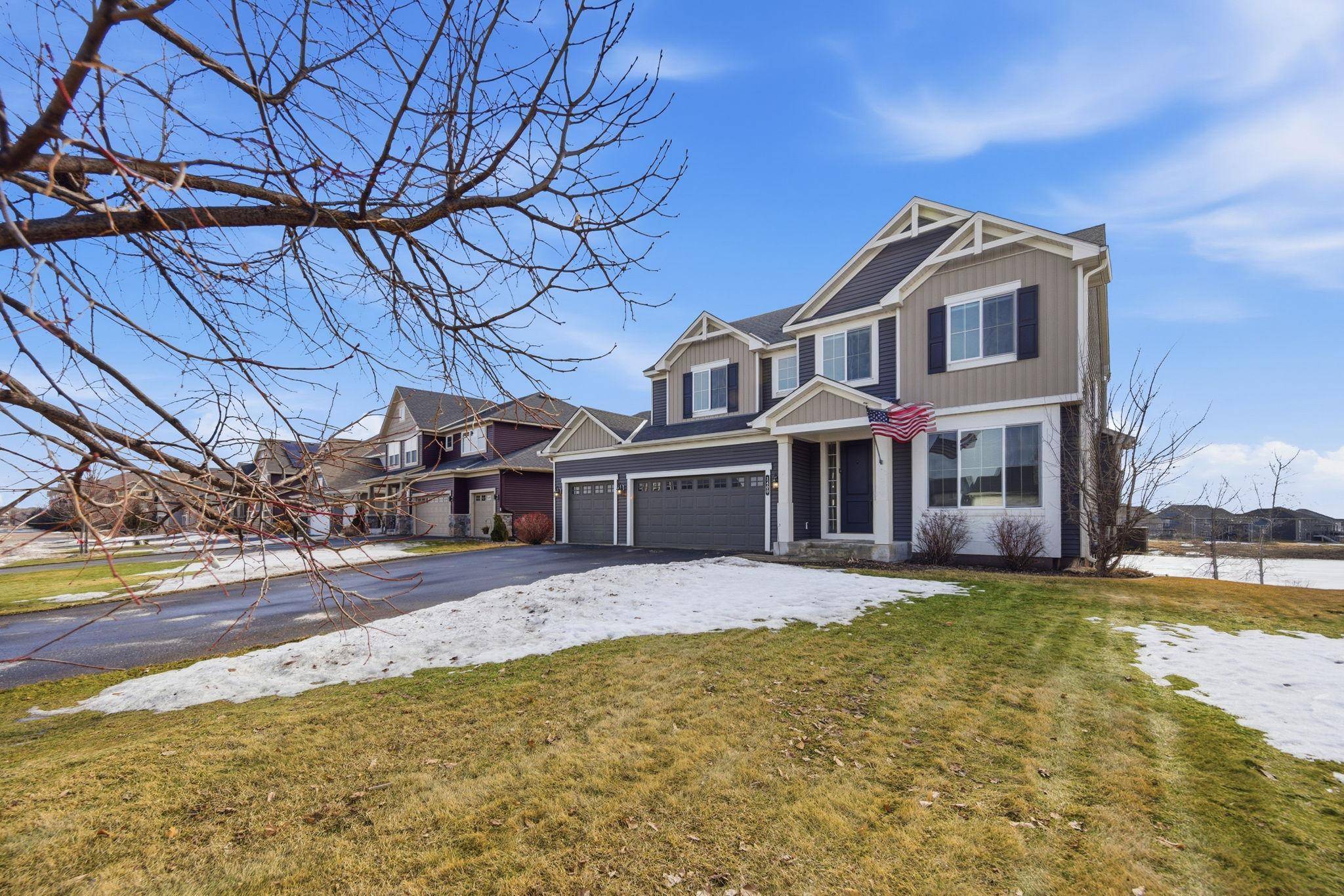 1409 Copper Hills DR, Carver, MN 55315