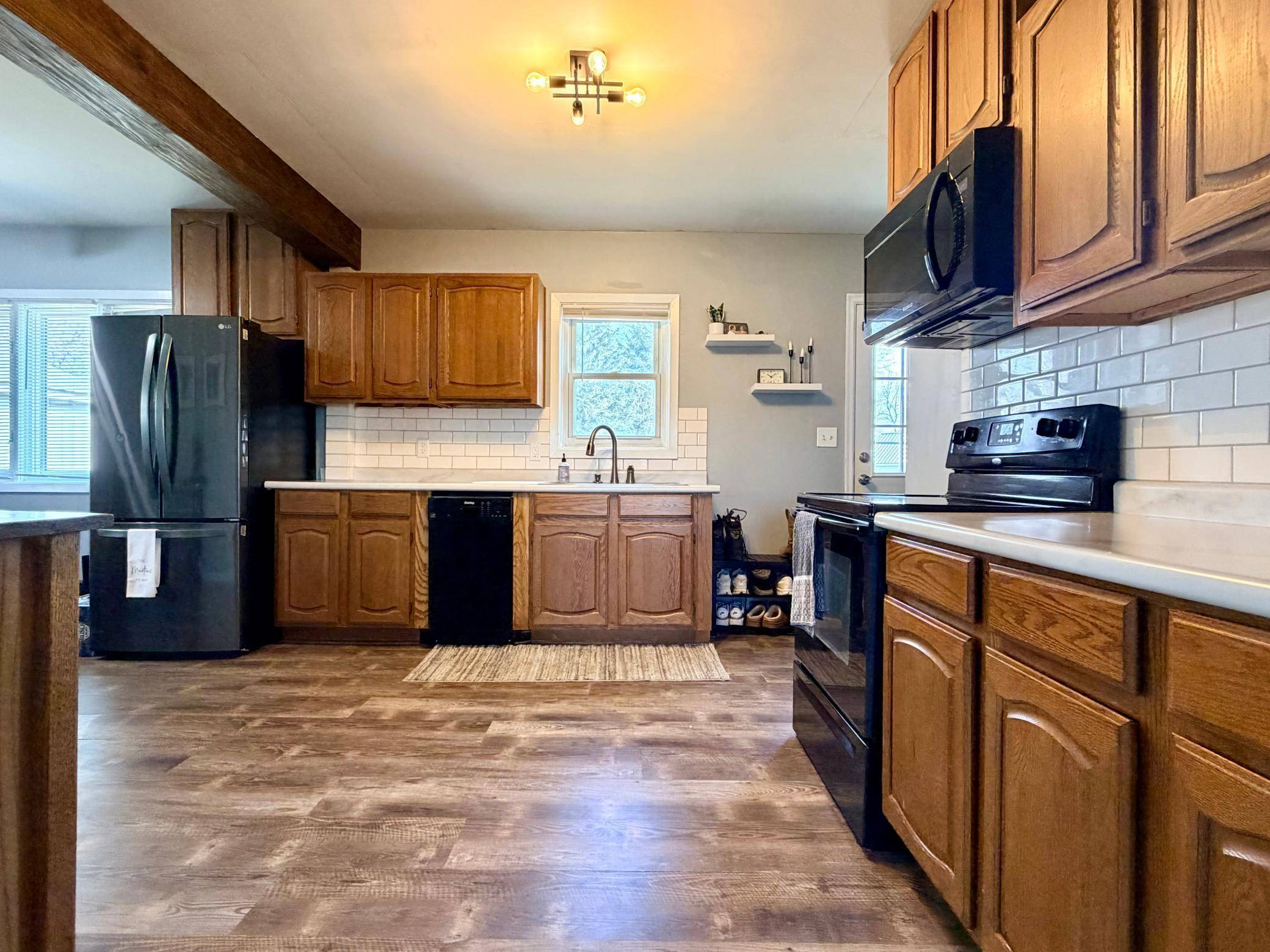 506 Frontier RD, Brewster, MN 56119