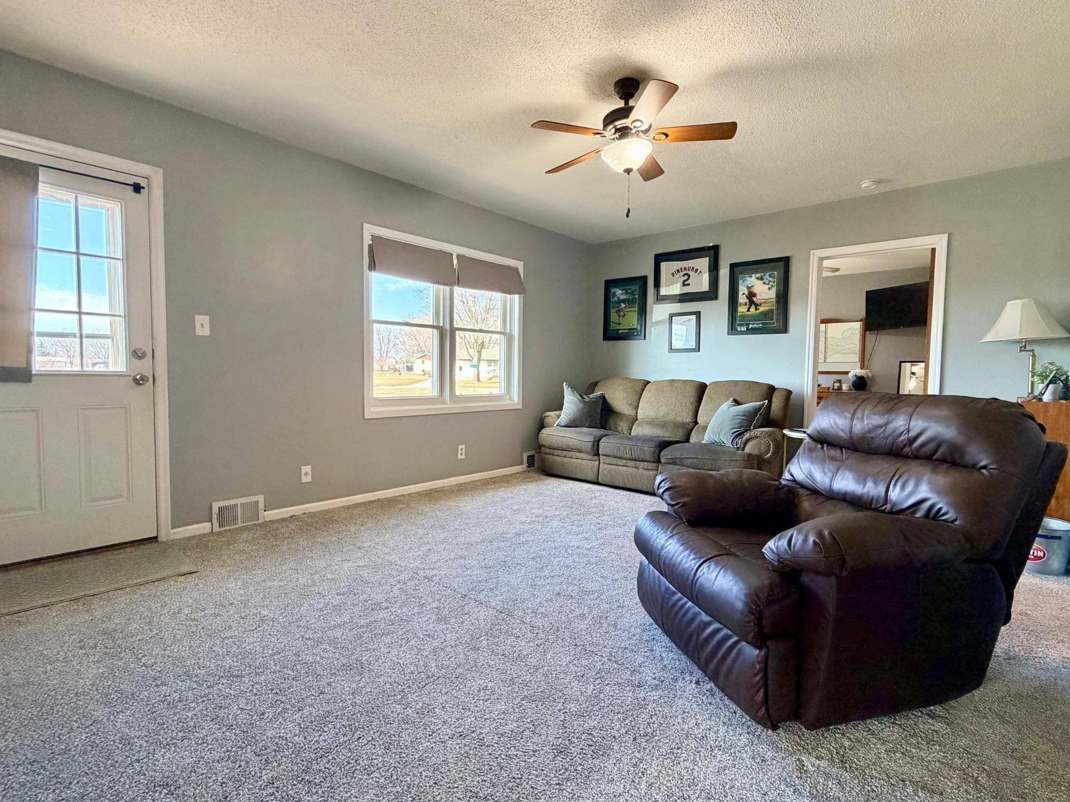 506 Frontier RD, Brewster, MN 56119