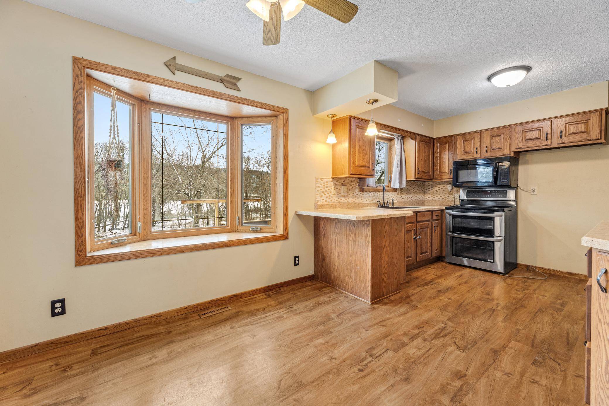 1575 N Hillview DR, Buffalo City, WI 54622