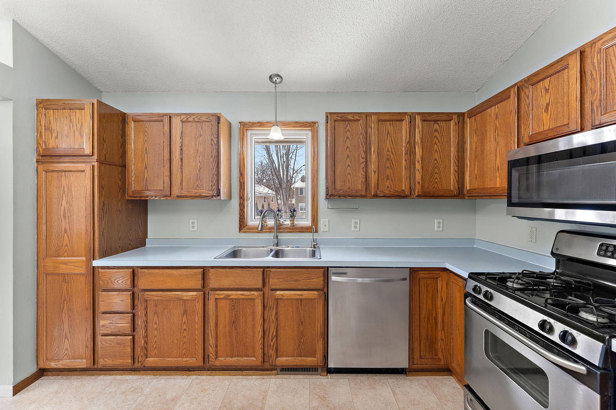 14797 Haven DR, Apple Valley, MN 55124