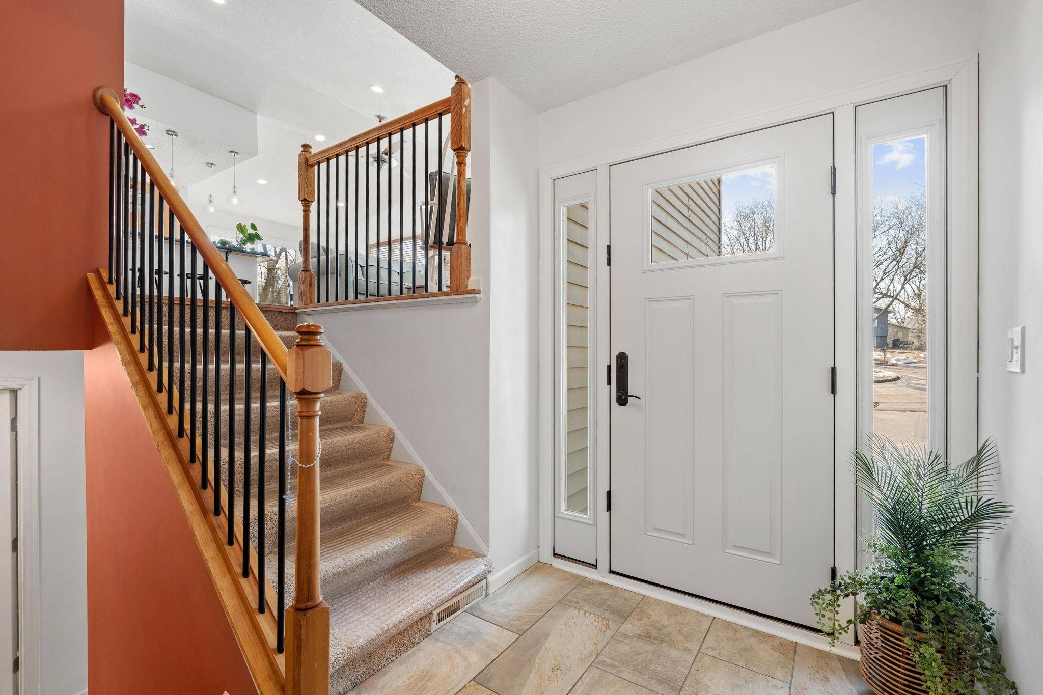 13409 Arden CIR, Burnsville, MN 55337