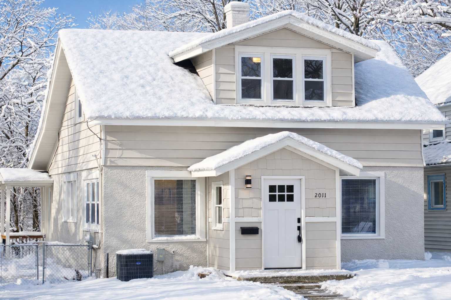 2011 2nd AVE N, Minneapolis, MN 55405