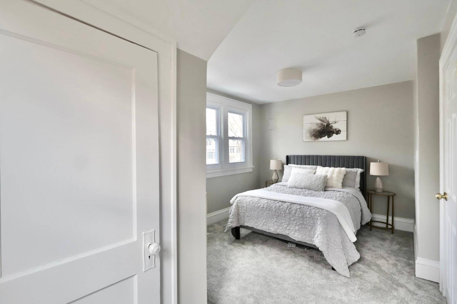 2011 2nd AVE N, Minneapolis, MN 55405
