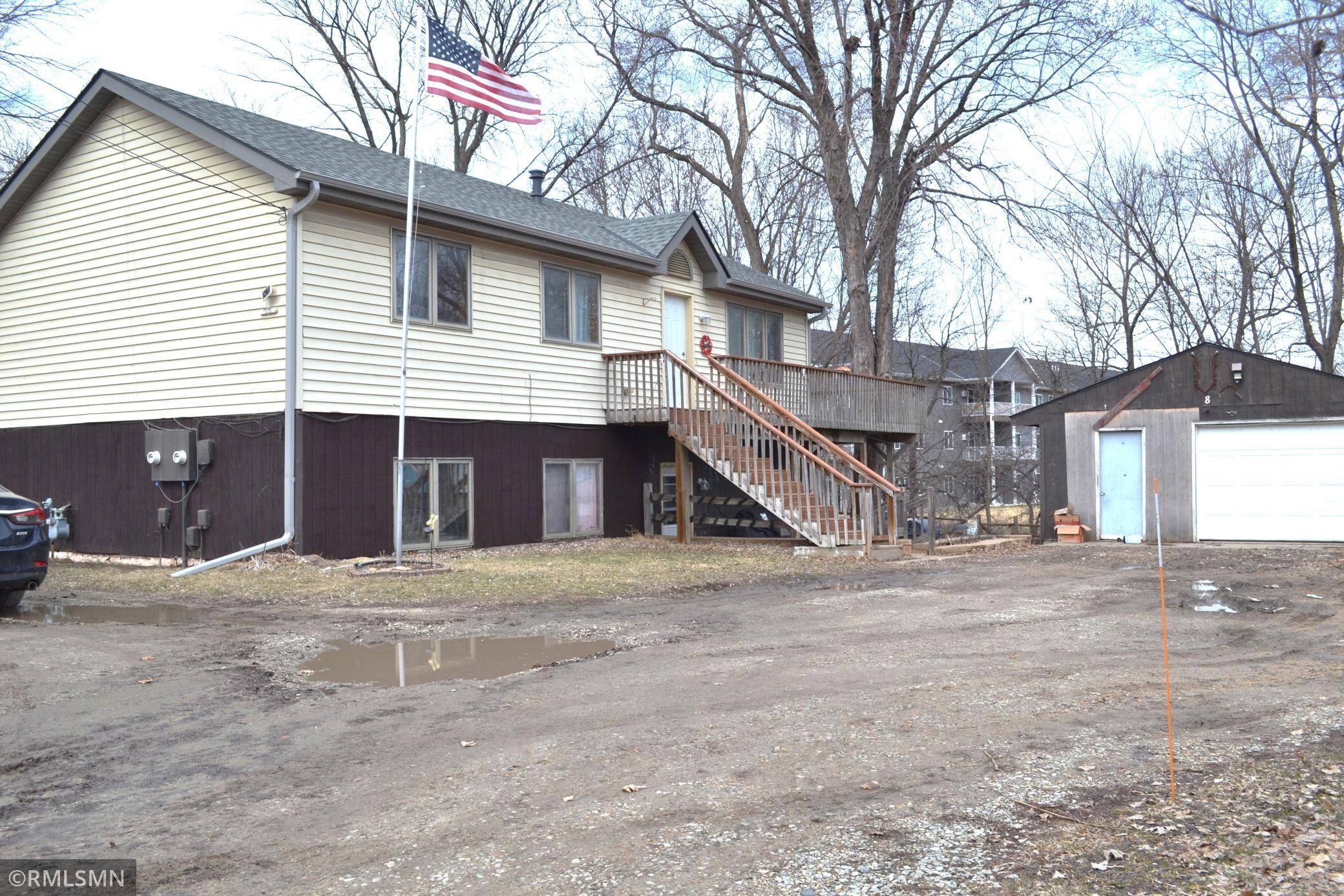 8 West AVE W, Dundas, MN 55019