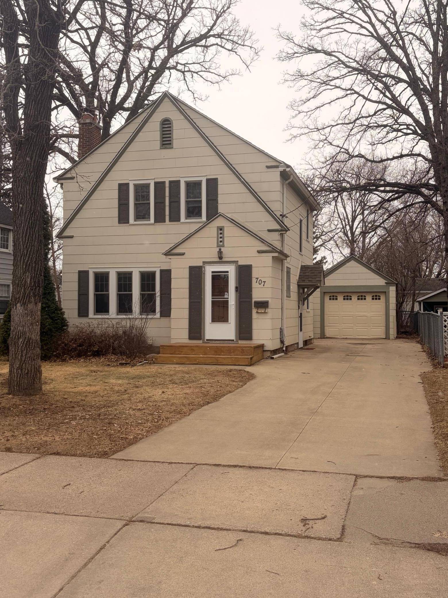 707 11th ST NW, Austin, MN 55912