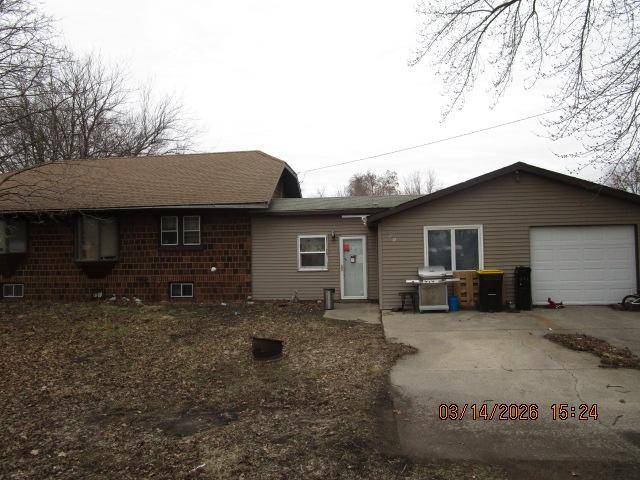 608 N 5th ST, Bricelyn, MN 56014