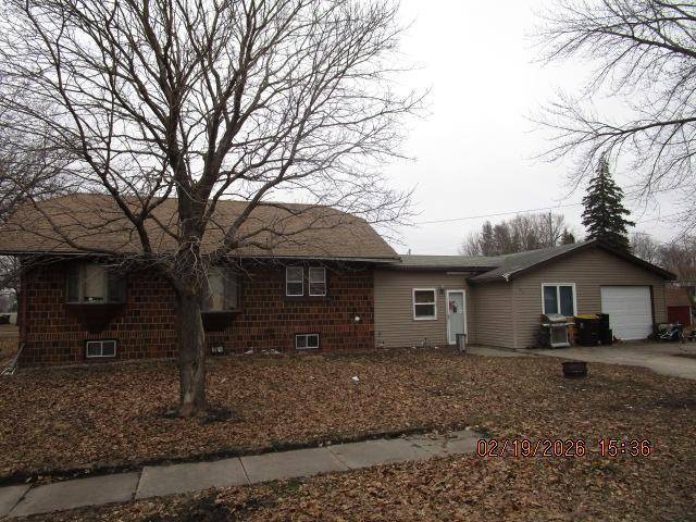 608 N 5th ST, Bricelyn, MN 56014