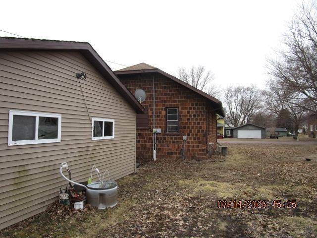 608 N 5th ST, Bricelyn, MN 56014