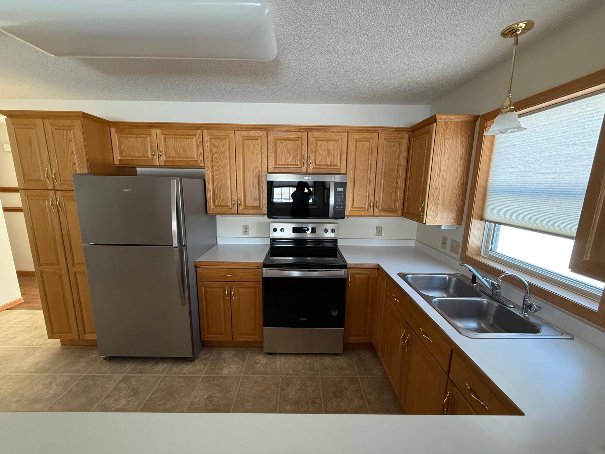 323 4th ST SW, Blooming Prairie, MN 55917
