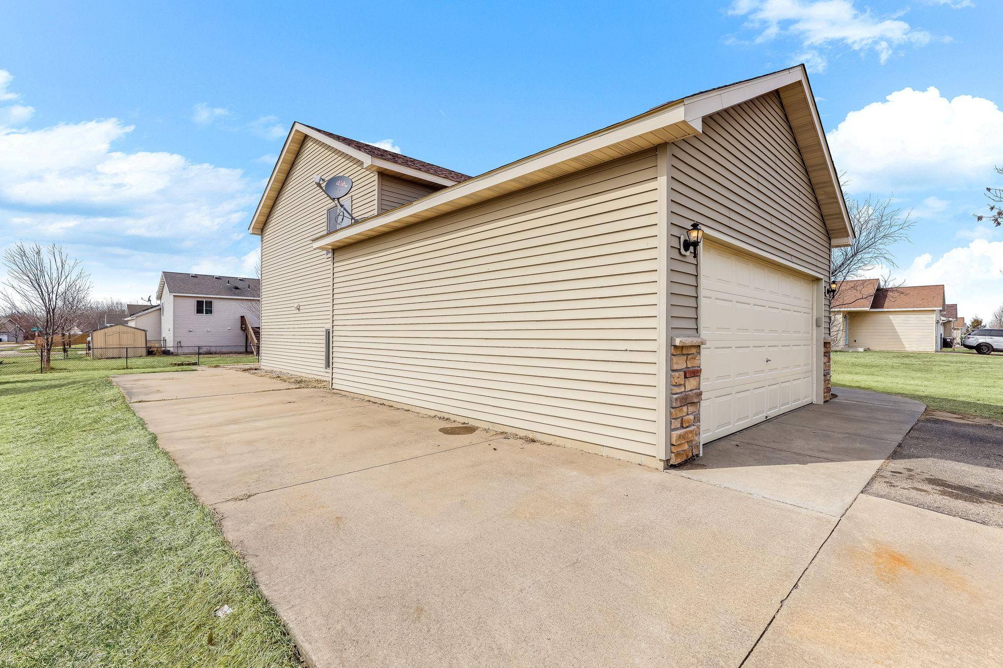 12410 45th AVE, Becker, MN 55308
