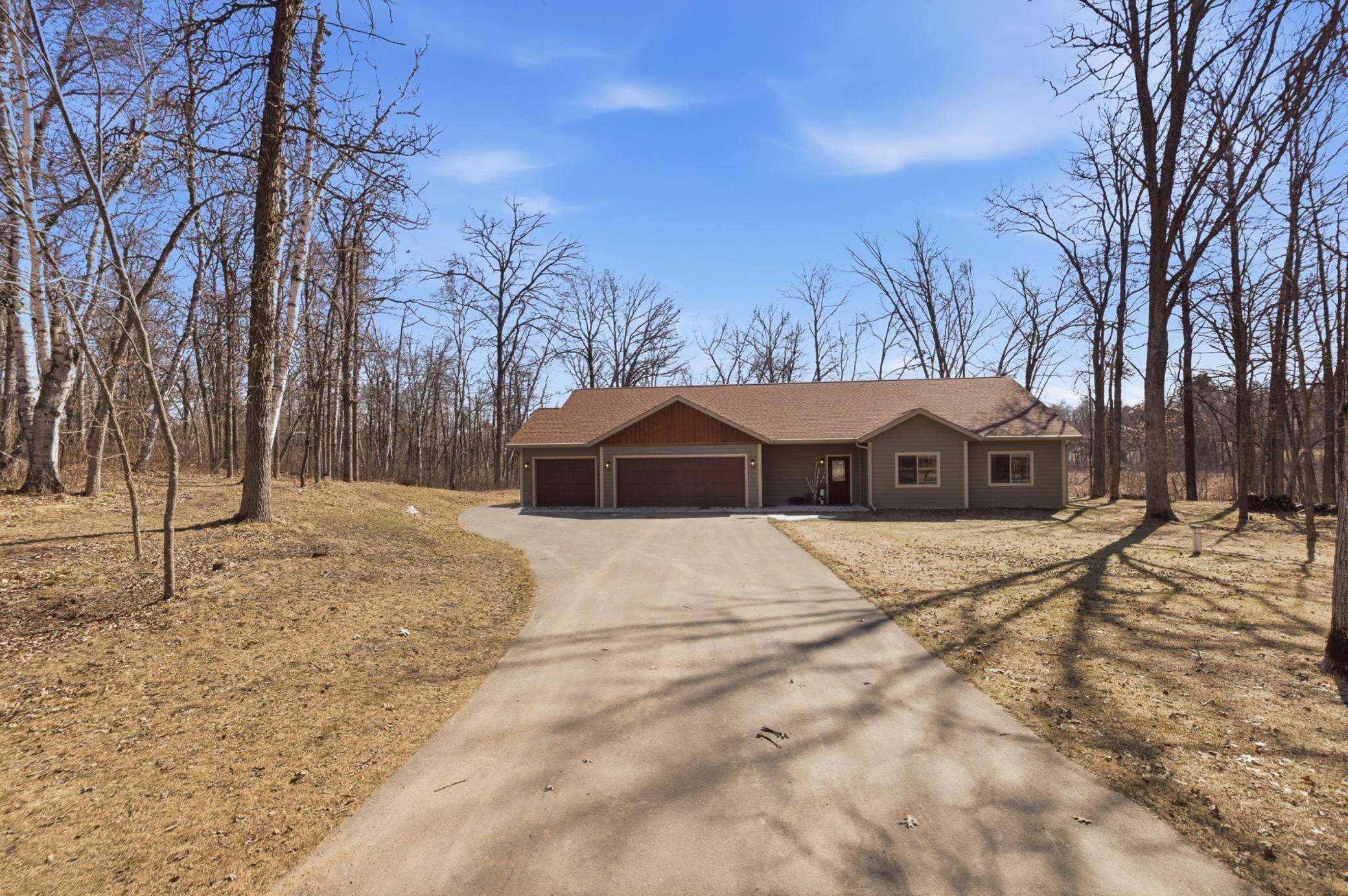 8393 Flower TRL, Breezy Point, MN 56472