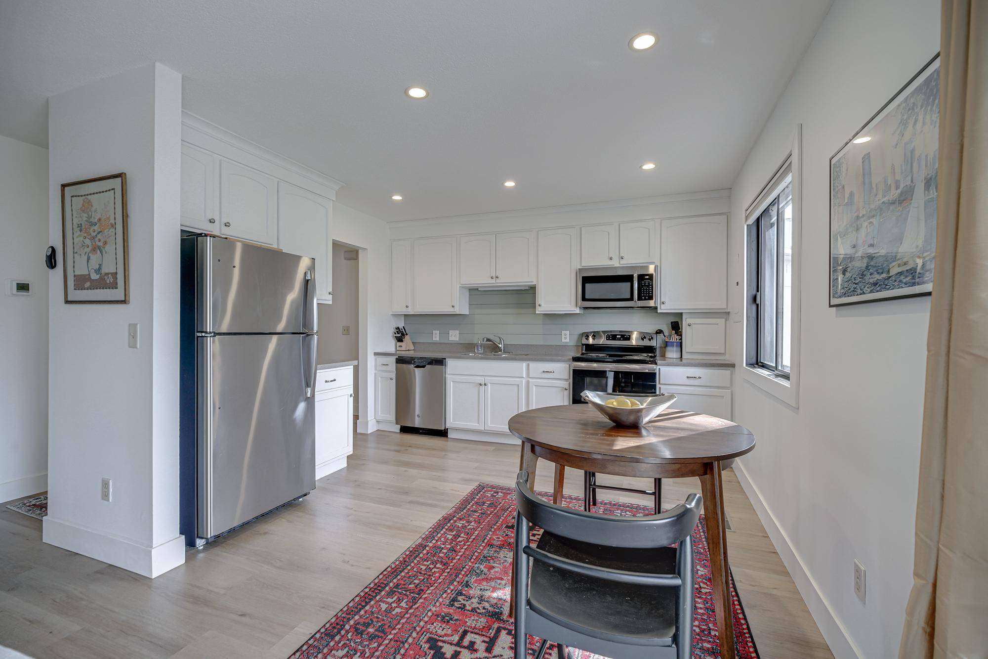 5478 Sanibel DR, Minnetonka, MN 55343