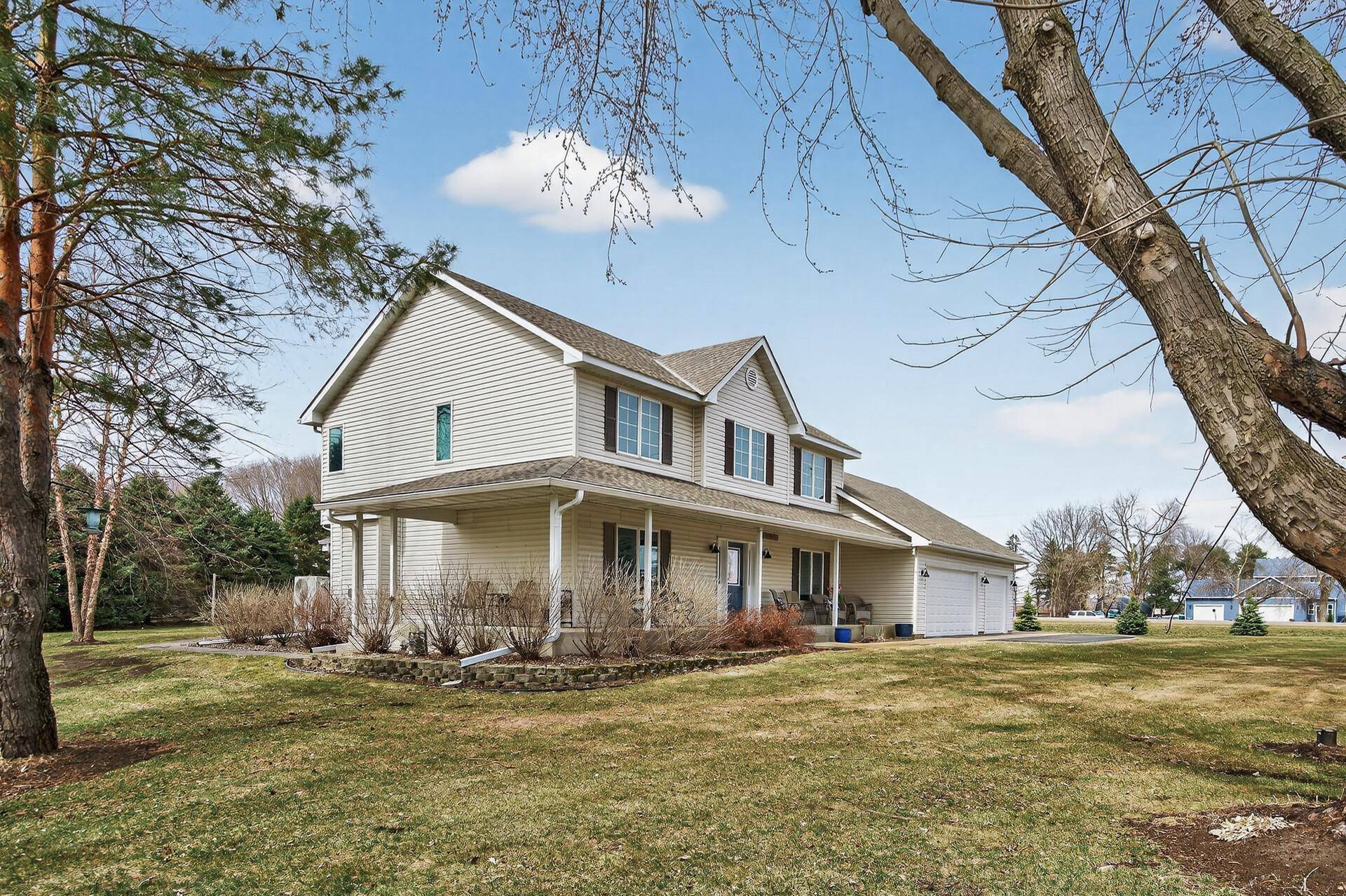 29555 Friendly AVE, Cannon Falls, MN 55009