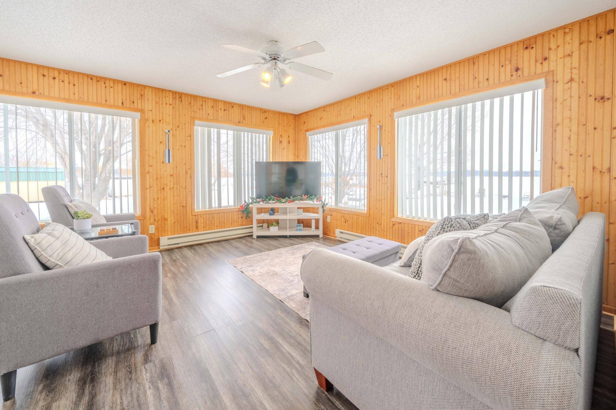 3832 Norris AVE NW, Annandale, MN 55302