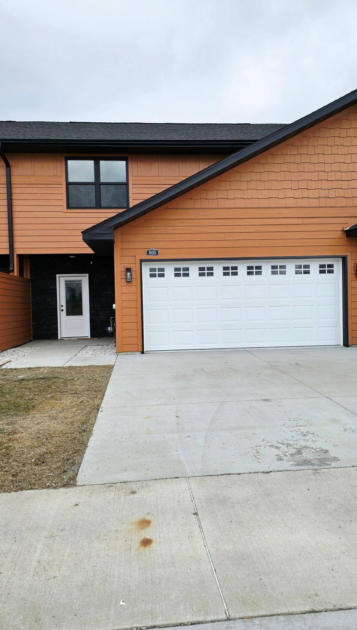 805 Viburnum ST, Belle Plaine, MN 56011