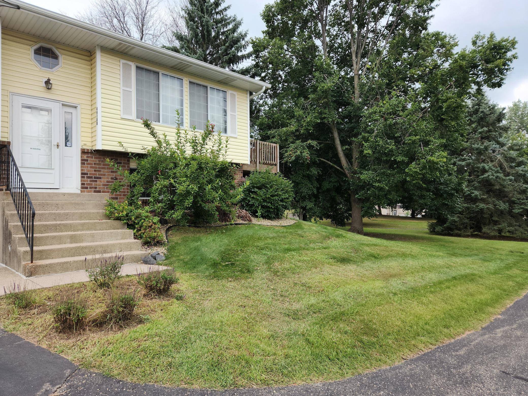 4418 Clover LN #B, Eagan, MN 55122