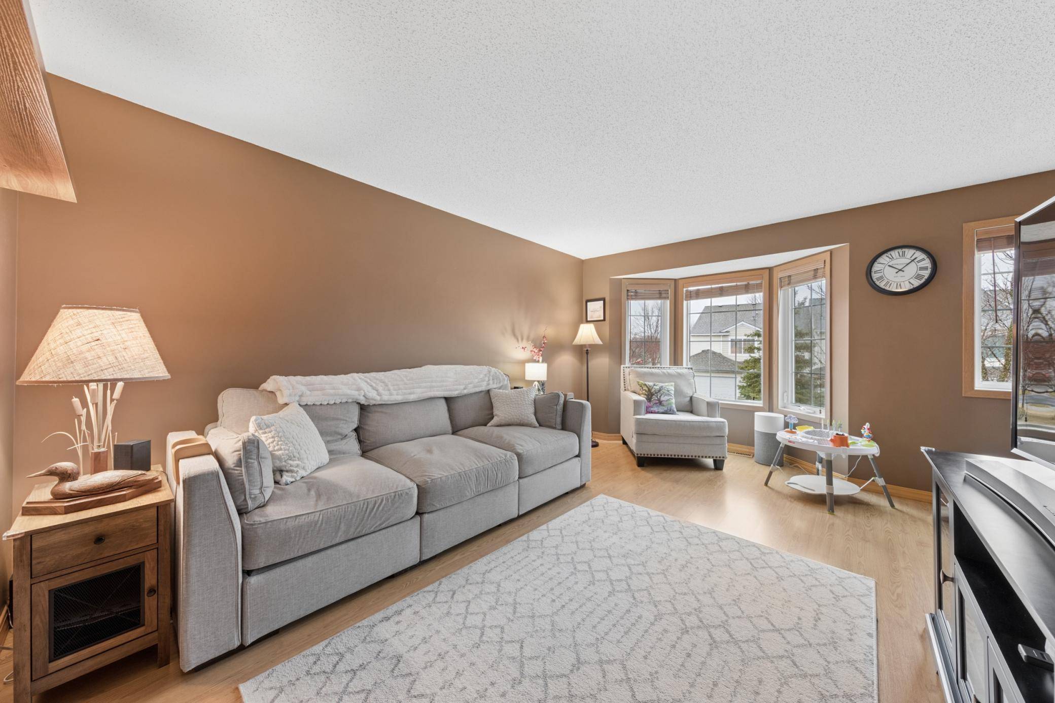 7702 Arboretum Village CIR, Chanhassen, MN 55317