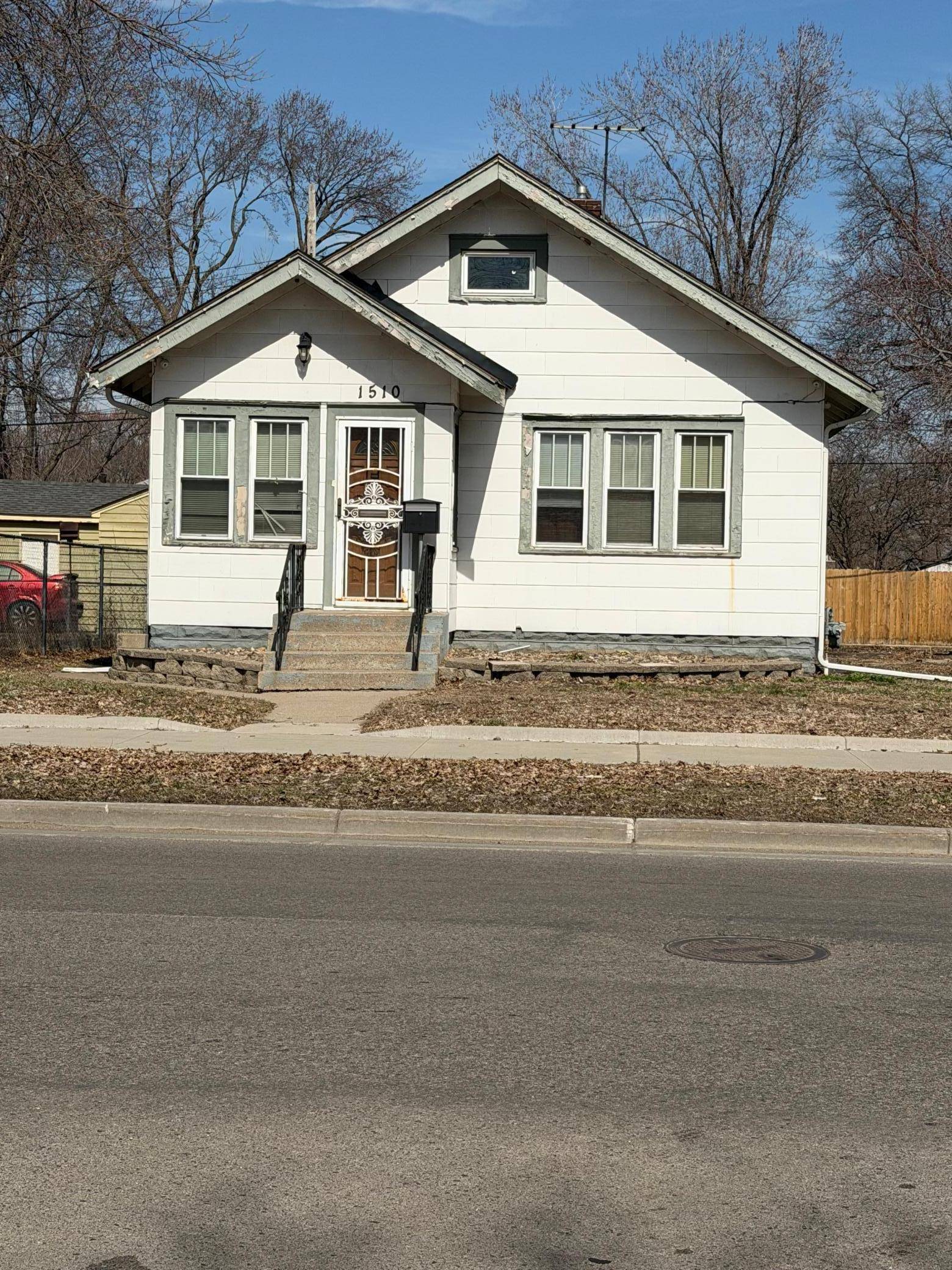 1510 44th AVE N, Minneapolis, MN 55412
