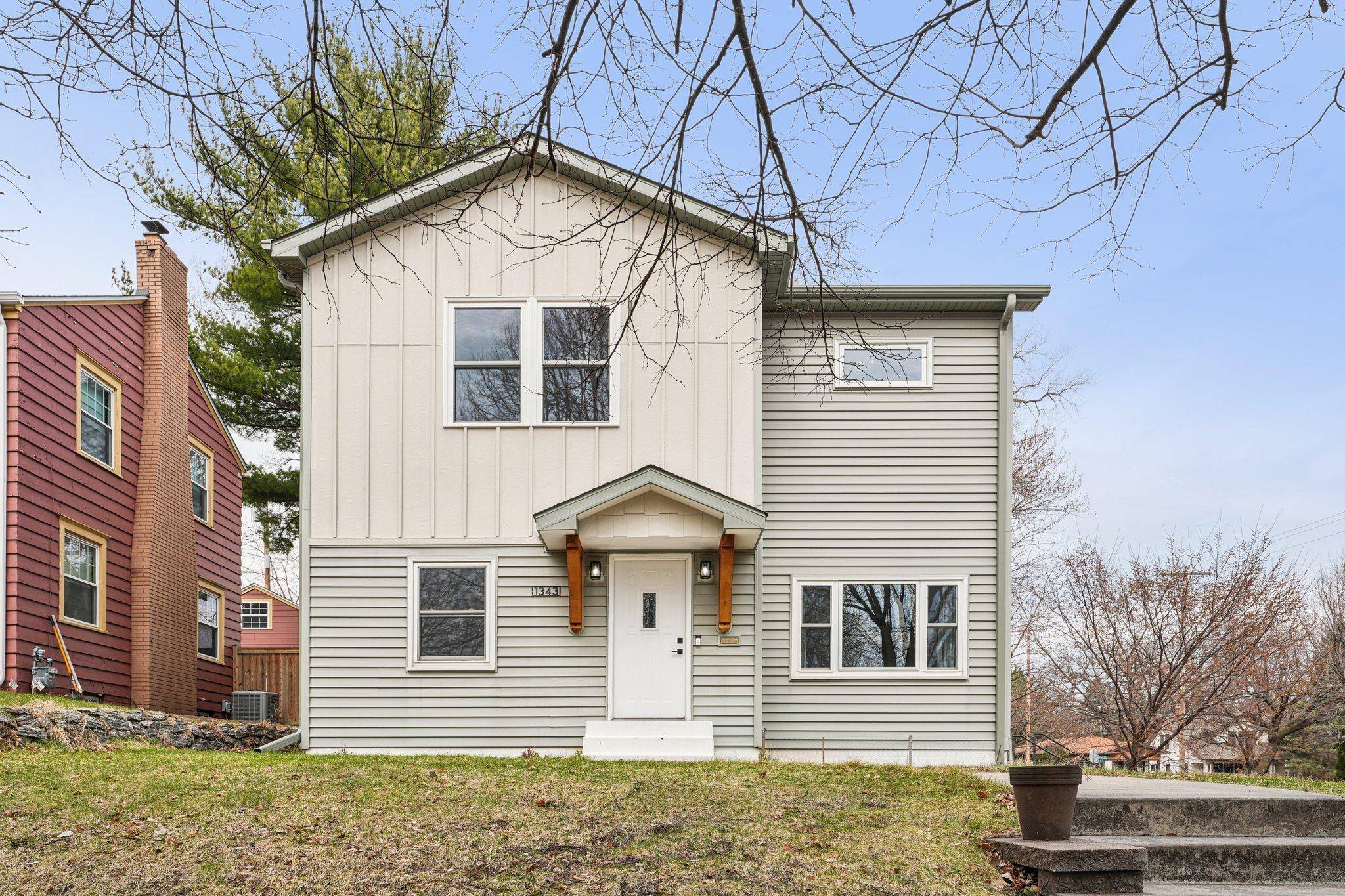 1343 Sargent AVE, Saint Paul, MN 55105