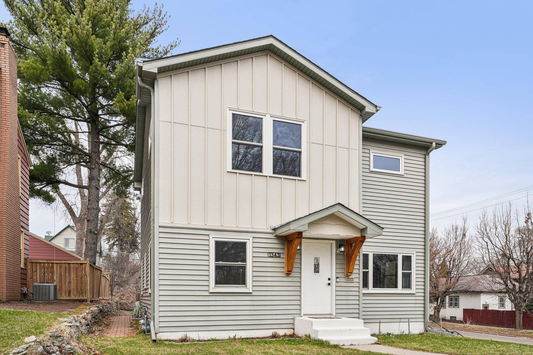 1343 Sargent AVE, Saint Paul, MN 55105