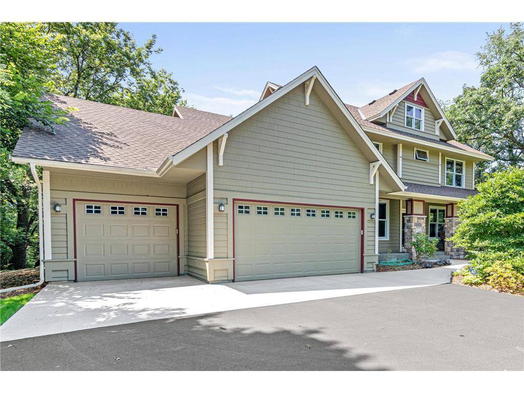 9771 51st ST N, Lake Elmo, MN 55042