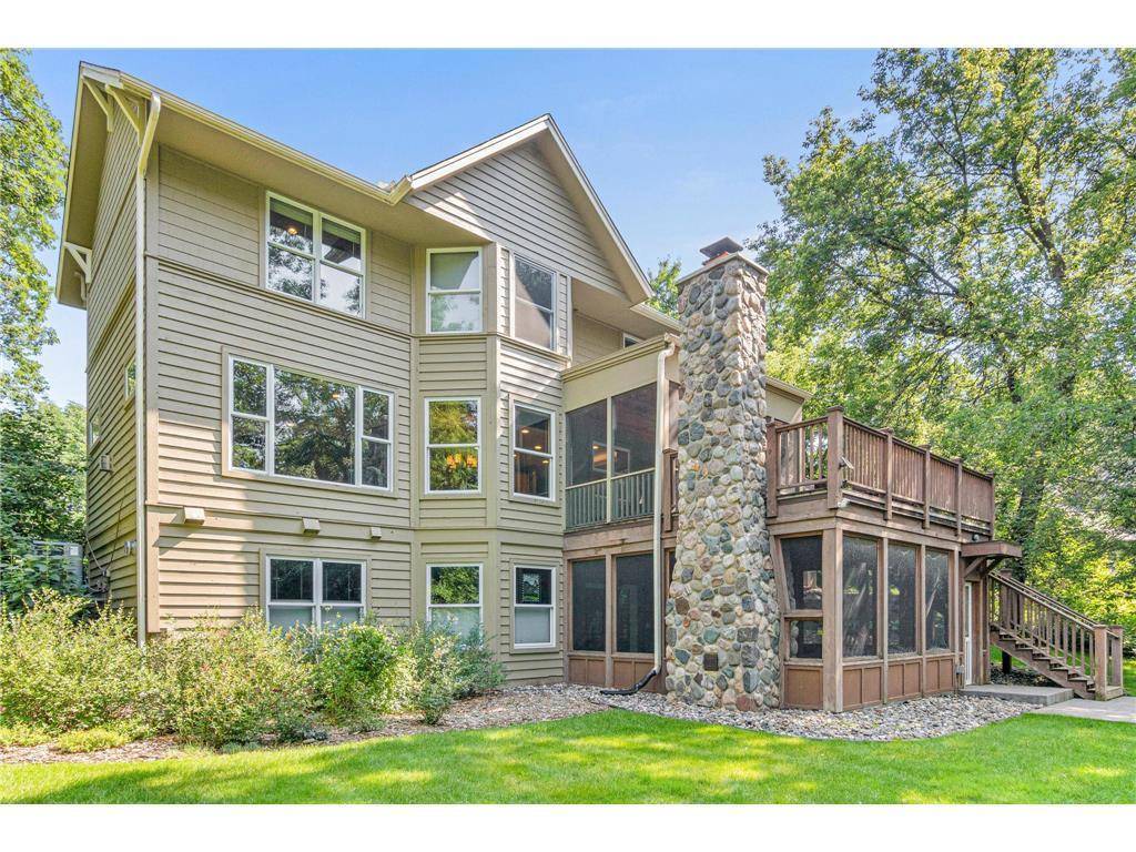 9771 51st ST N, Lake Elmo, MN 55042