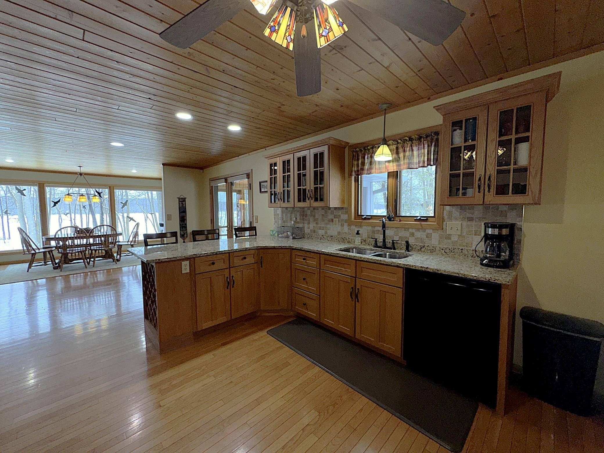 47086 Schoolhouse DR, Becida, MN 56678