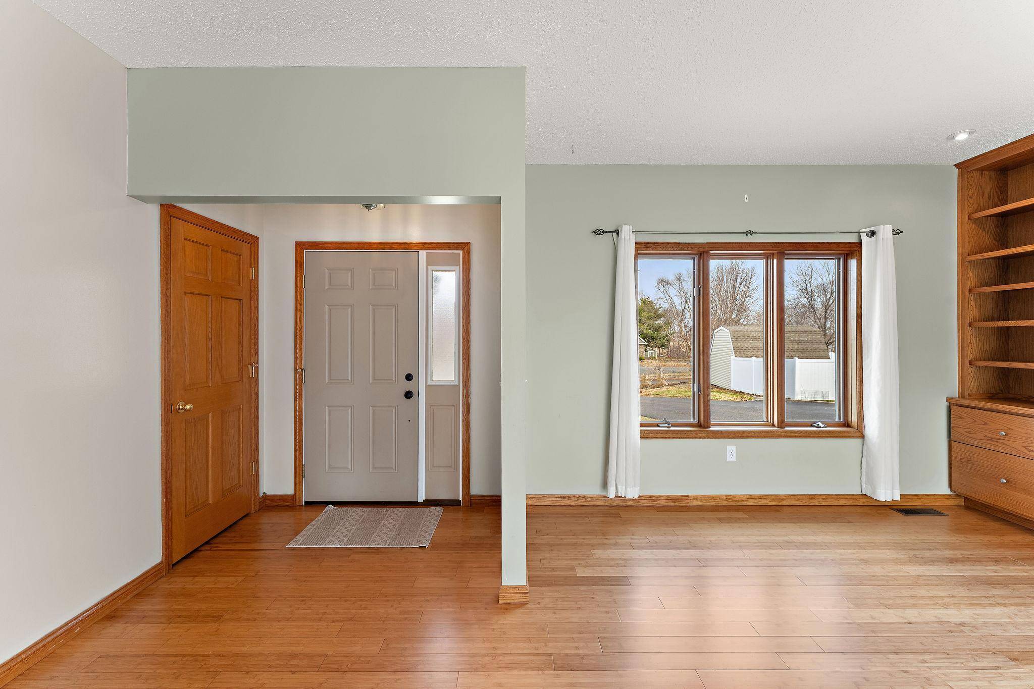 1540 Dutch Heritage LN, Baldwin, WI 54002