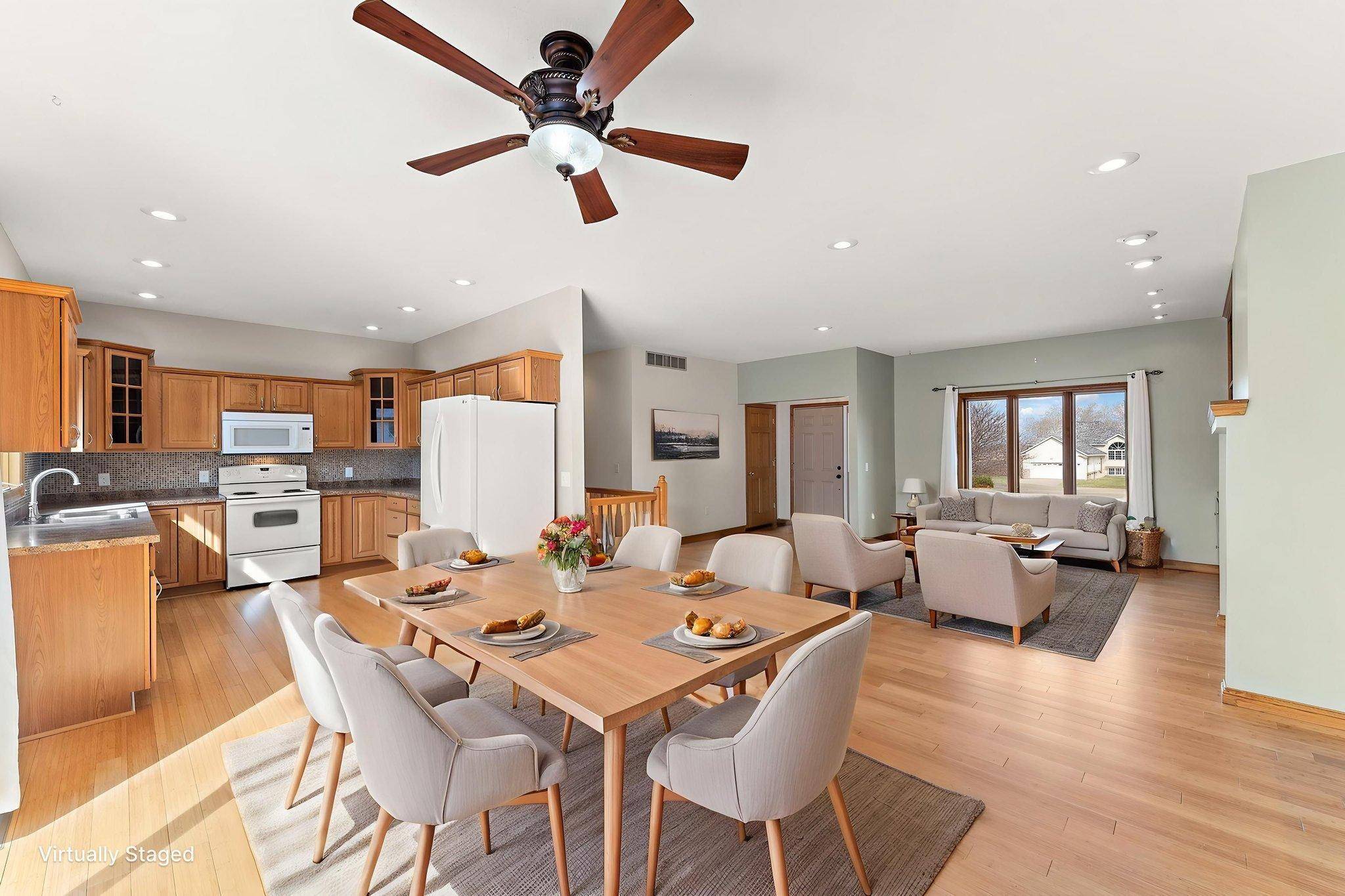 1540 Dutch Heritage LN, Baldwin, WI 54002