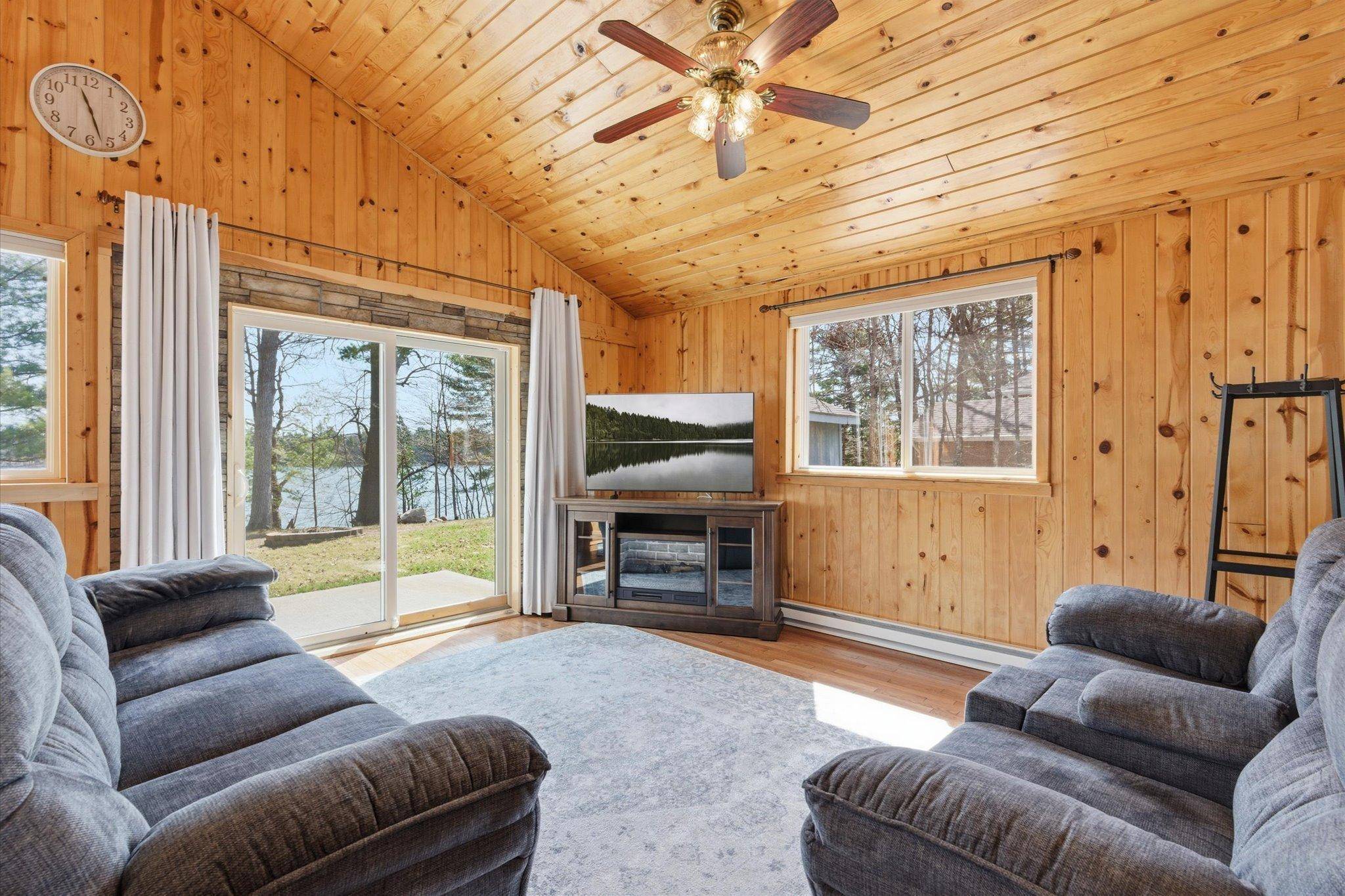 40582 Pequot DR, Browerville, MN 56438