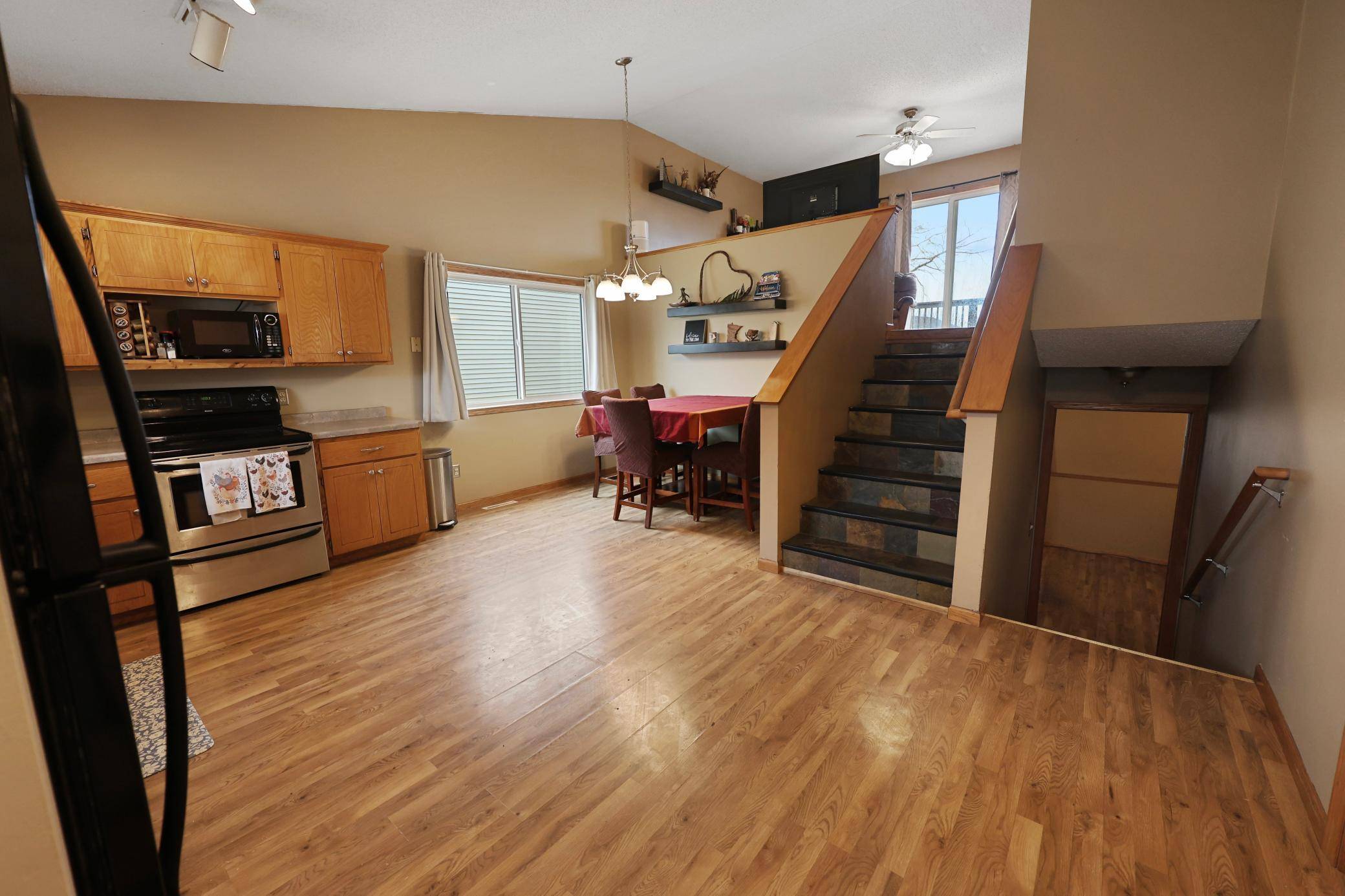 1587 Peach DR NE, Sauk Rapids, MN 56379