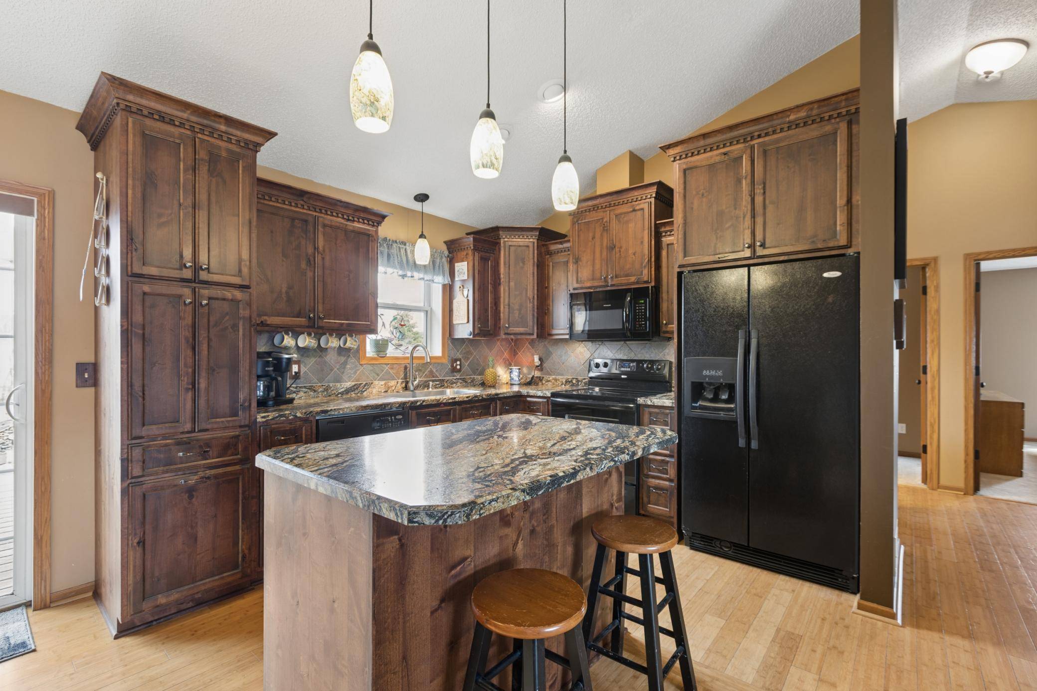 18716 Traverse LN, Big Lake, MN 55309
