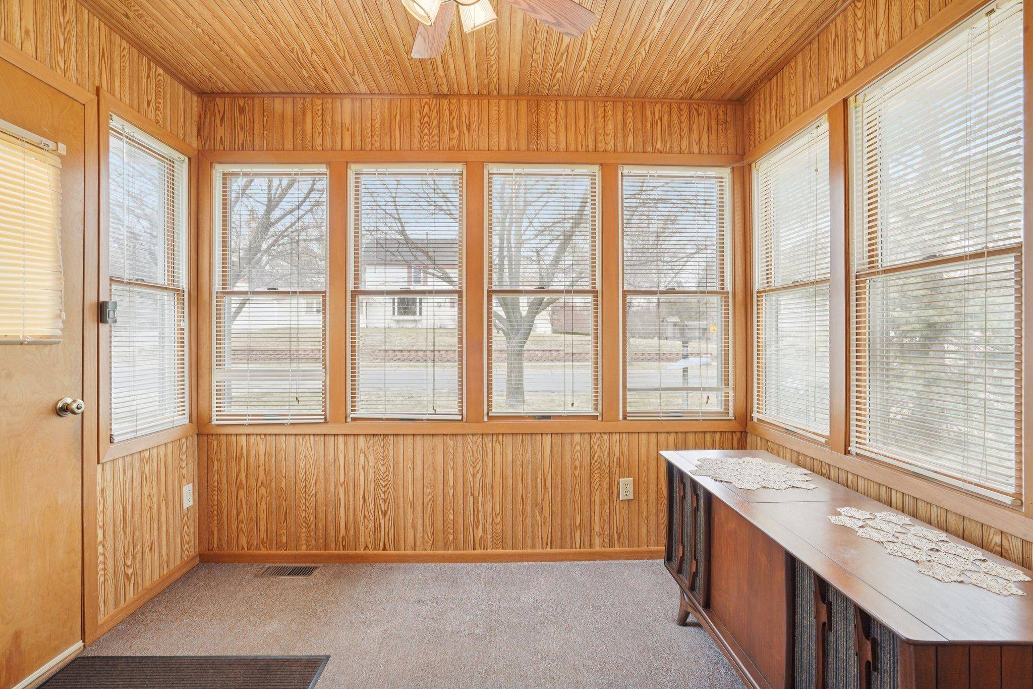 462 Park ST, Anoka, MN 55303