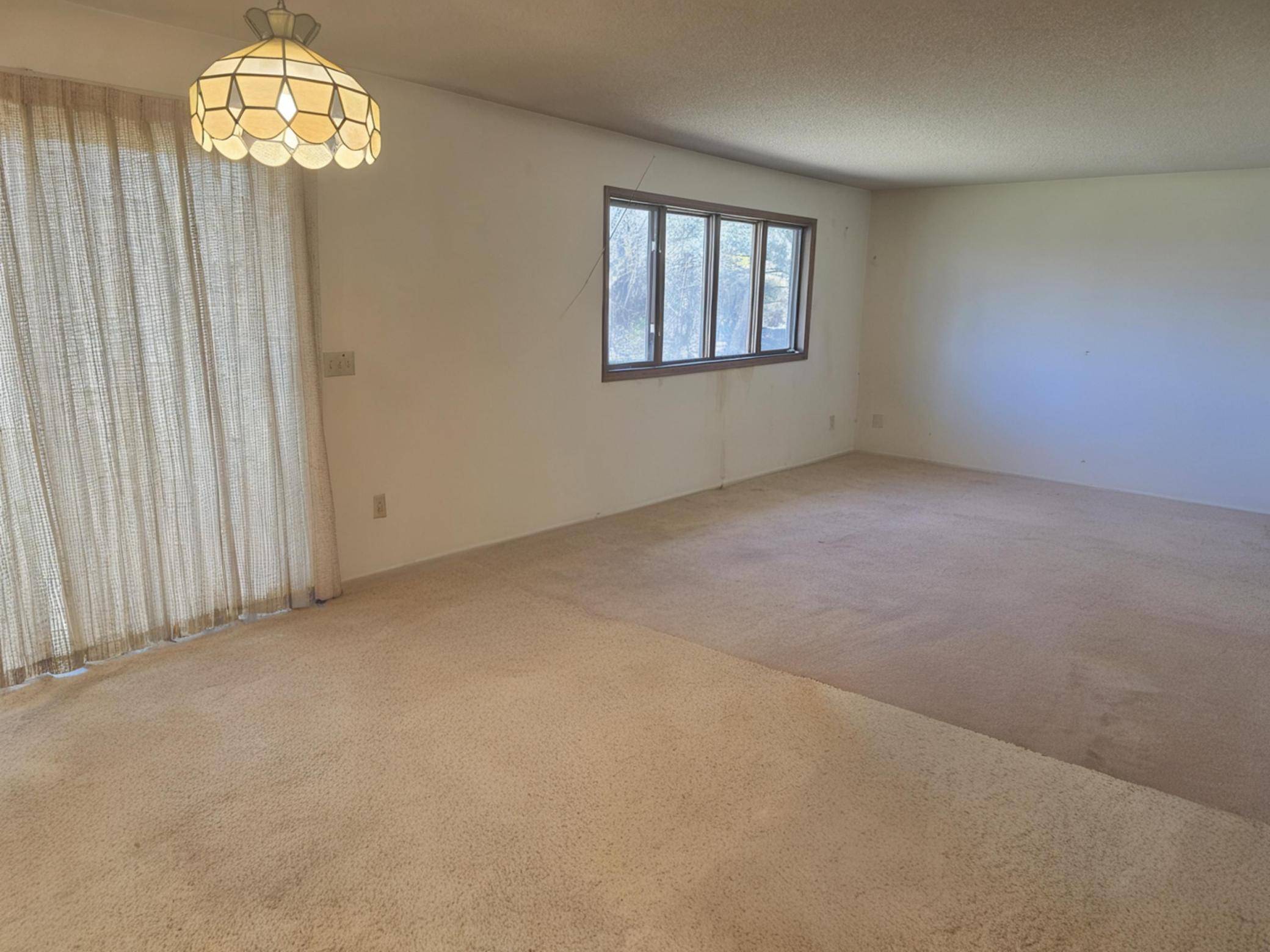 1325 Karth Lake CIR, Arden Hills, MN 55112