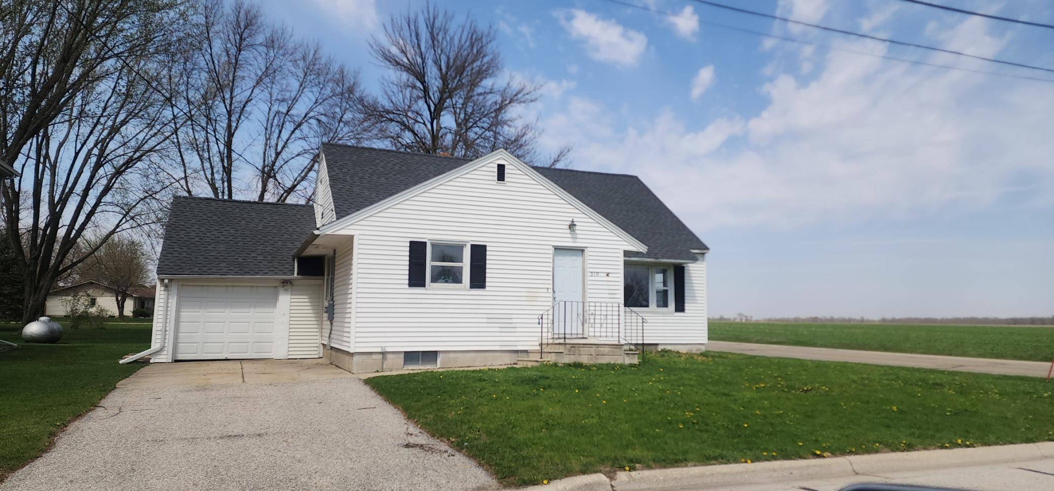 310 Locust ST, Lyle, MN 55953