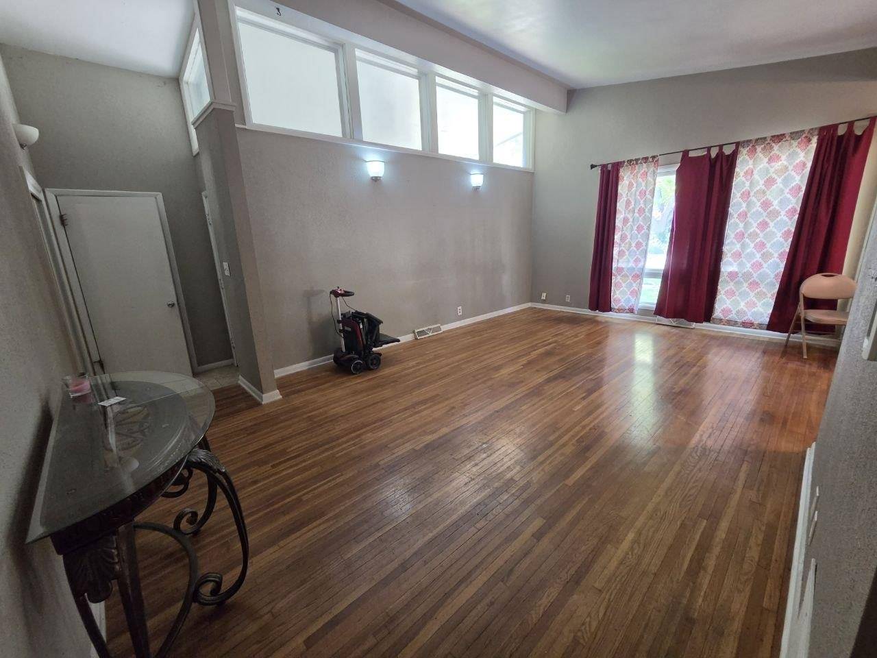 3802 W DEL SIENNO ST, Wichita, KS 67203-4319