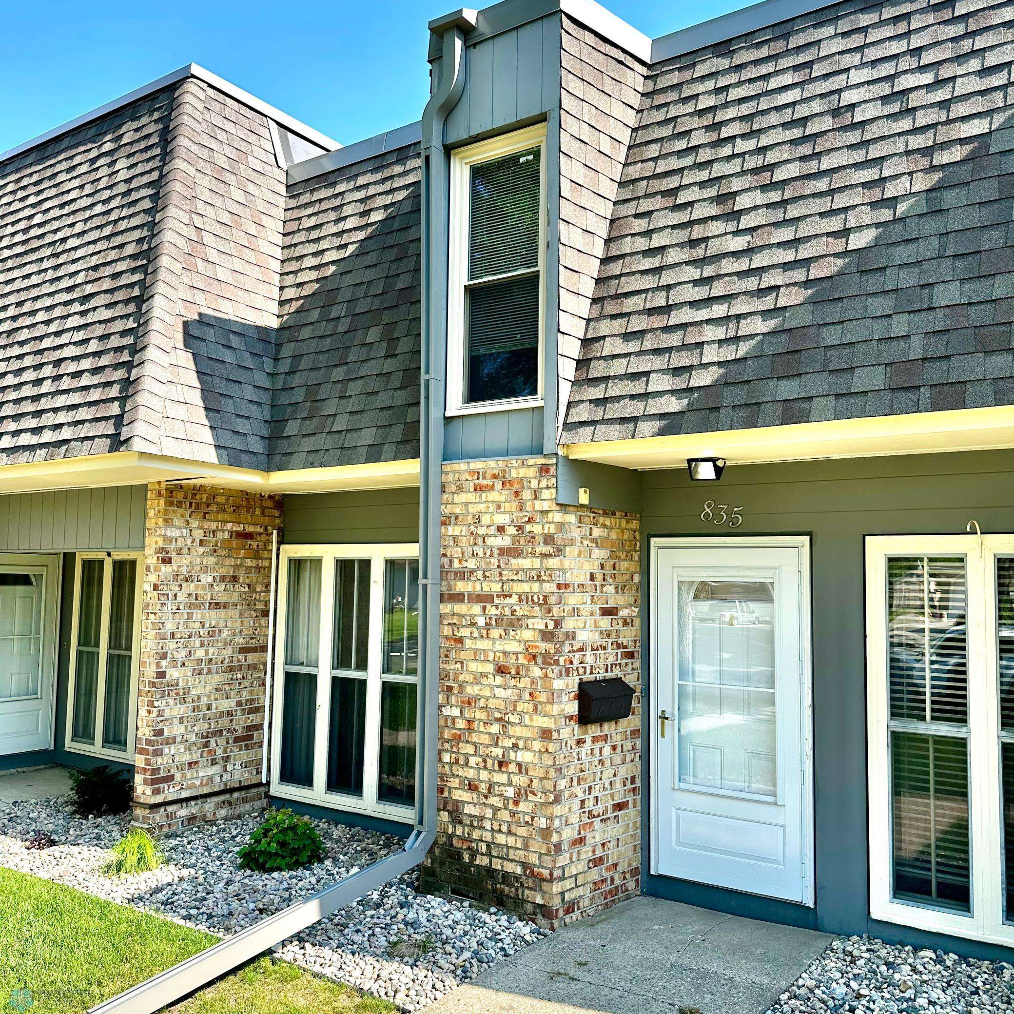 835 23rd AVE S, Moorhead, MN 56560