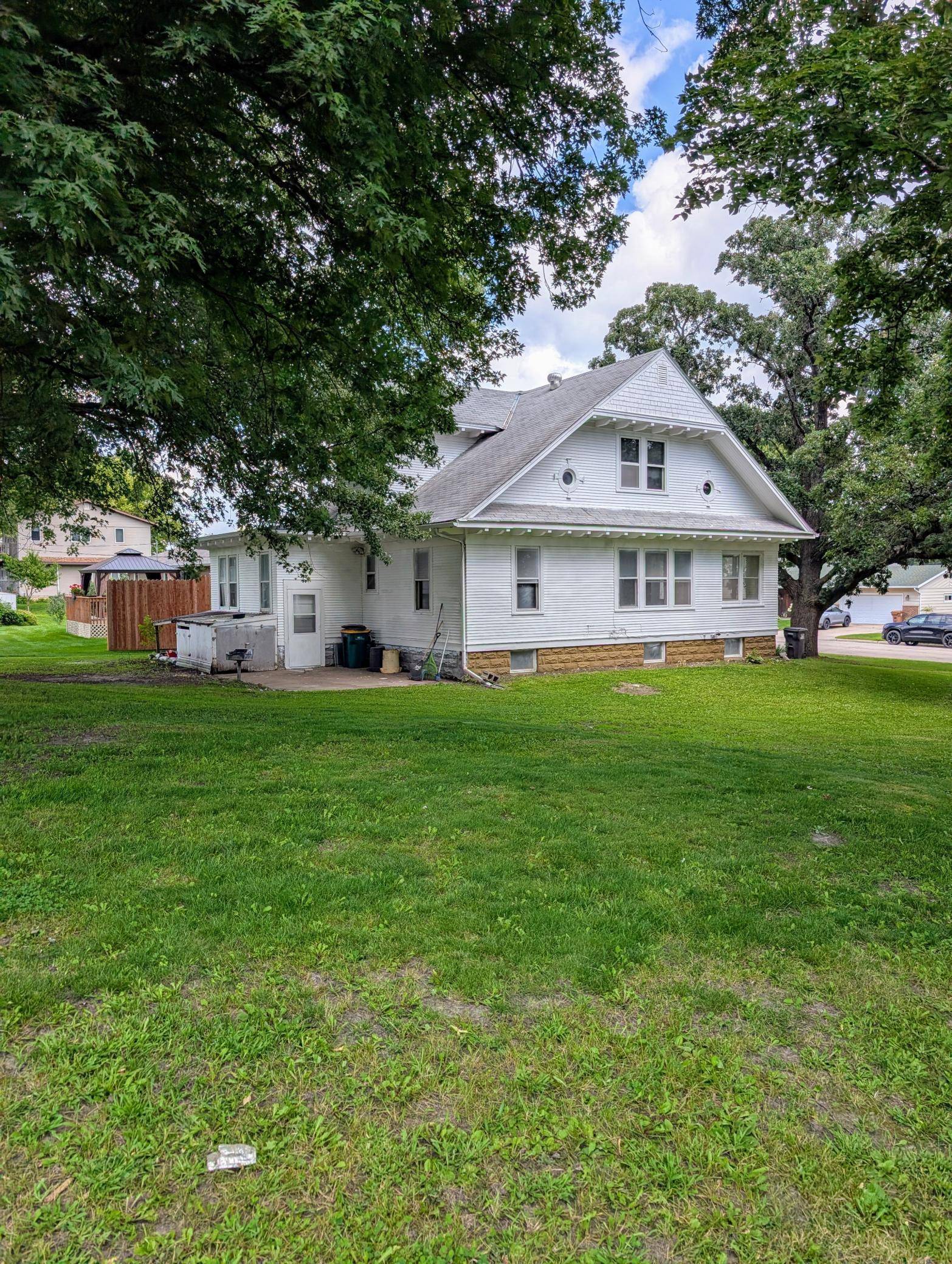 714 Main ST, Emmons, MN 56029